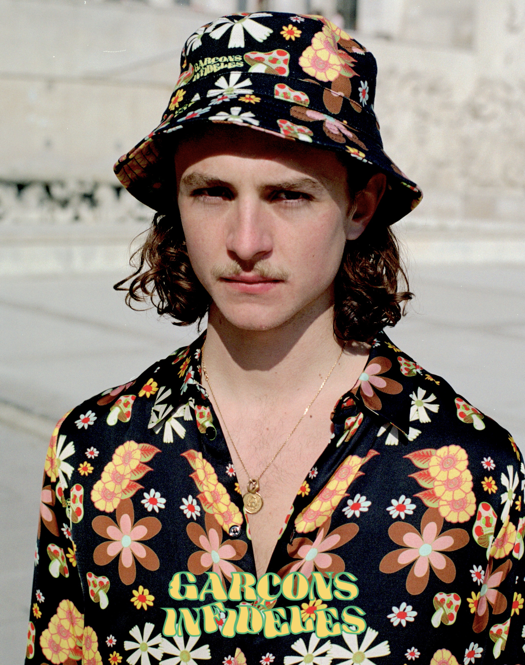 BLACK DAREL BUCKET HAT — GARÇONS INFIDELES