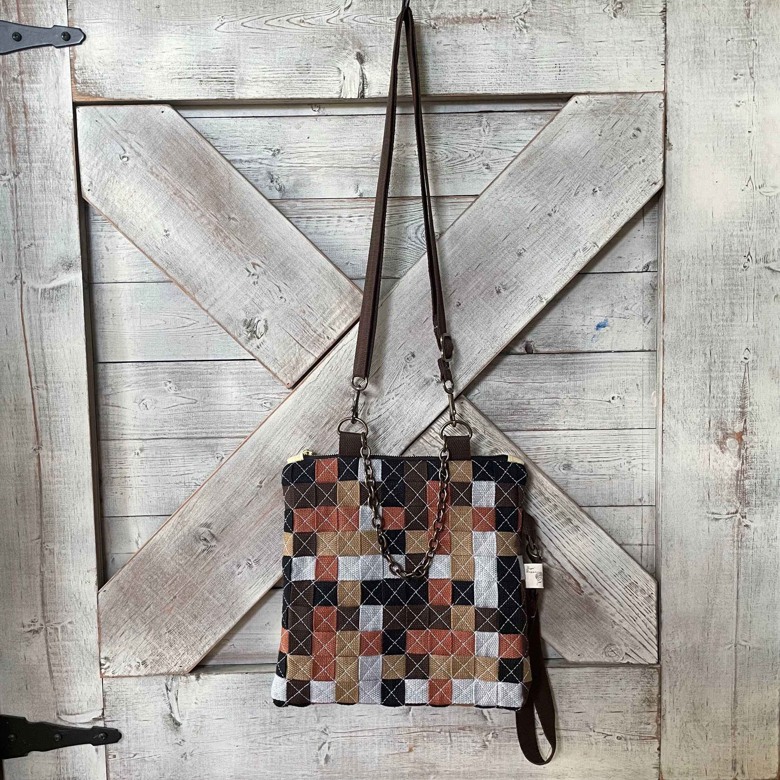 F1EAFCCF-581E-435F-8D67-200D3E757995