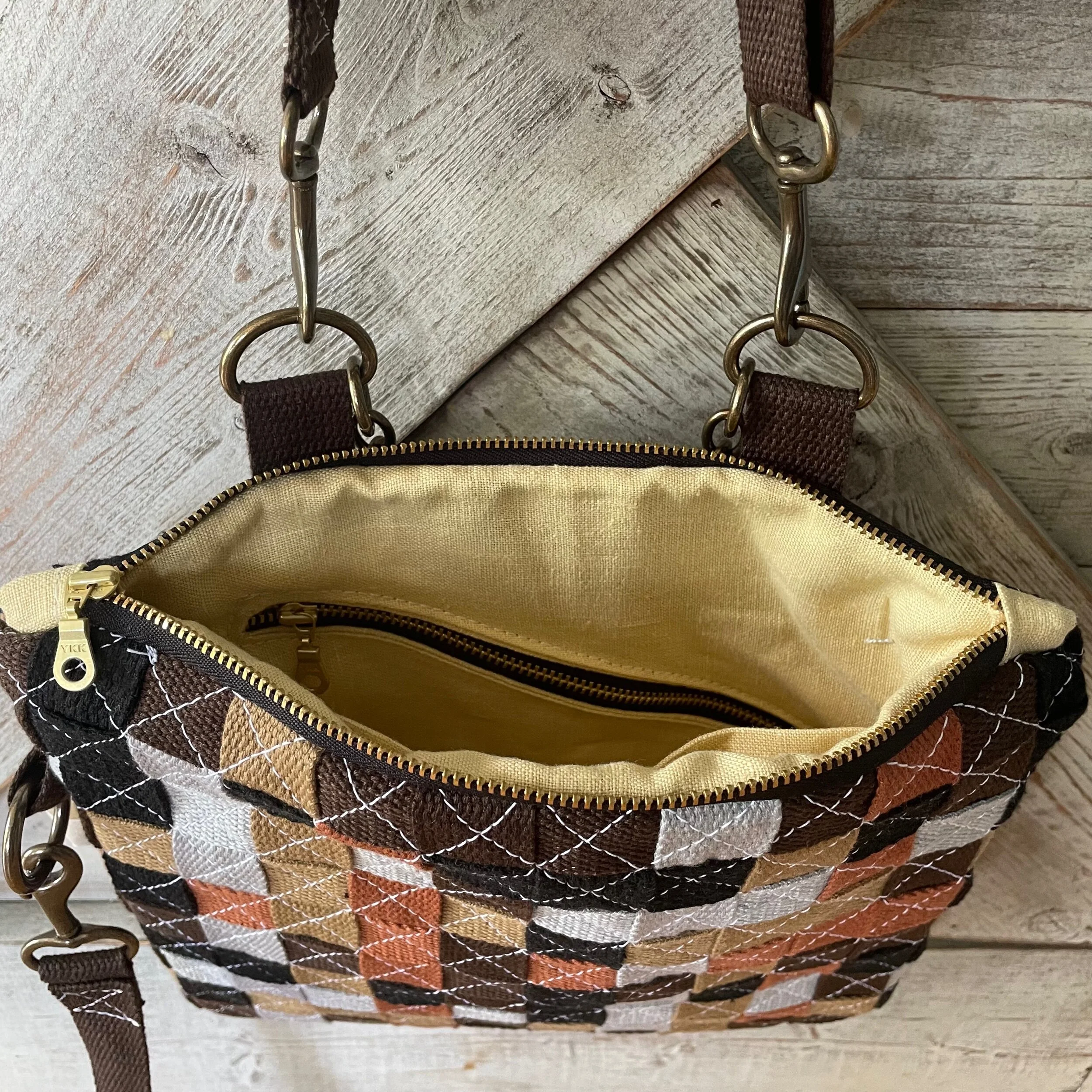 F2BE0DFF-7E19-434B-AD0D-C2891B4D3FF2