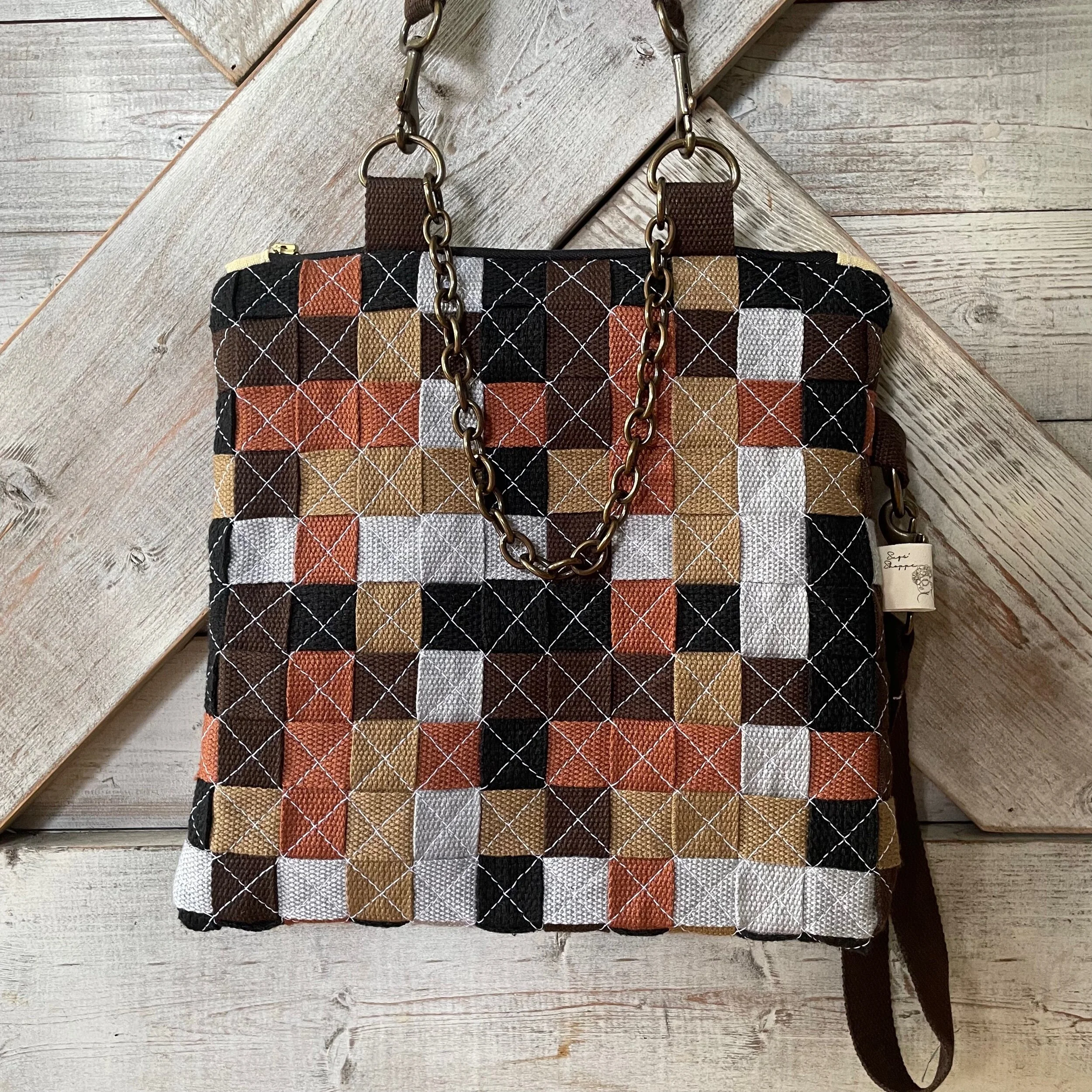 C0473D58-F40D-4F8B-BFDE-1026C3323F65