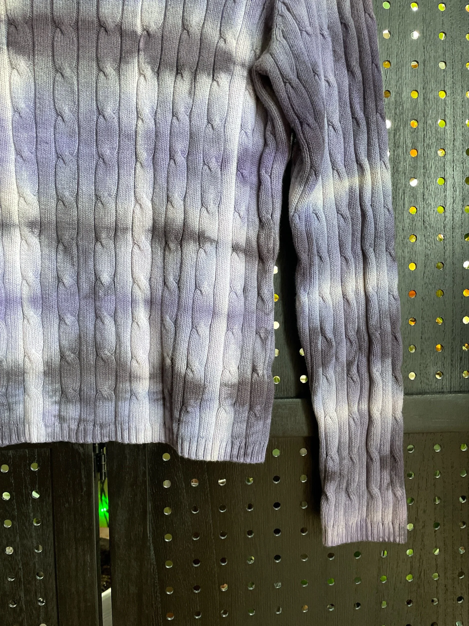 8BEB45C8-759E-46CD-881B-5A1764D175FC