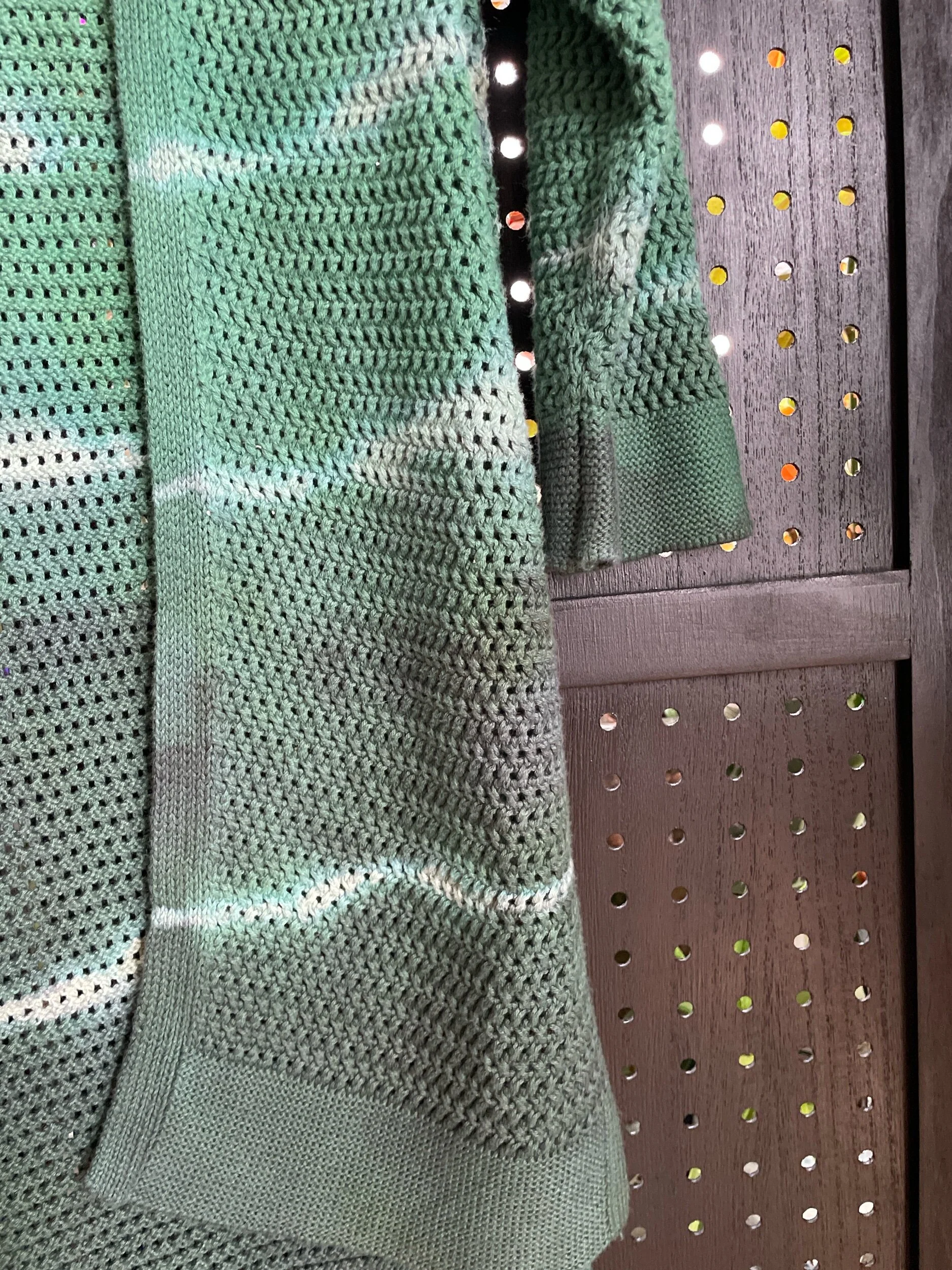 3B9DC828-F414-43C8-BACF-1B6AE6B087E4