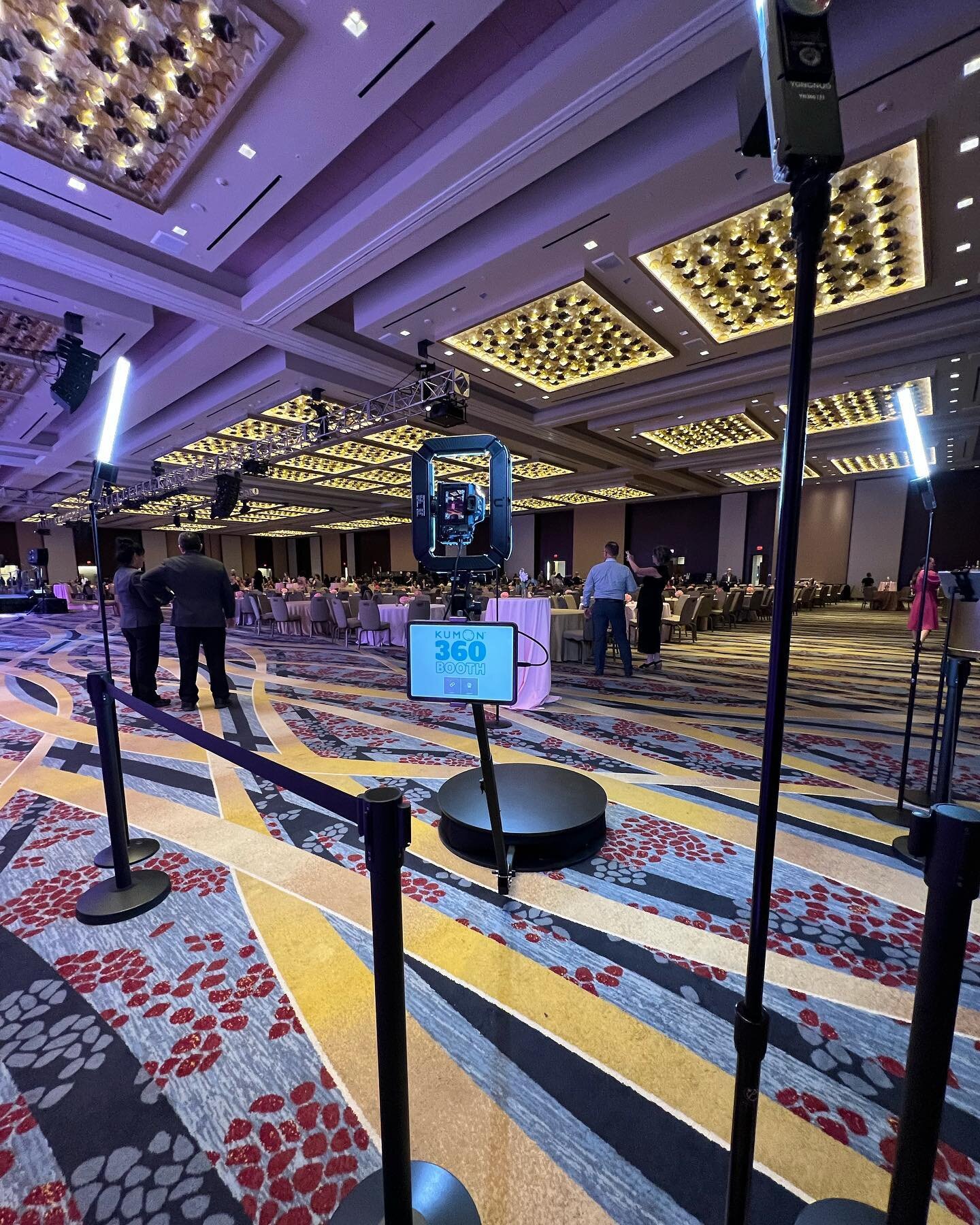 Our Photoshoot Fresh 360 Booth was on fire non-stop for 3 hours at an event at the @mhmarquiswdc a couple weeks ago. Send us a message if you need one for your next big event! #photoshootfreshdc #360booth #dc #dcphotobooth #dcphotoboothrental
