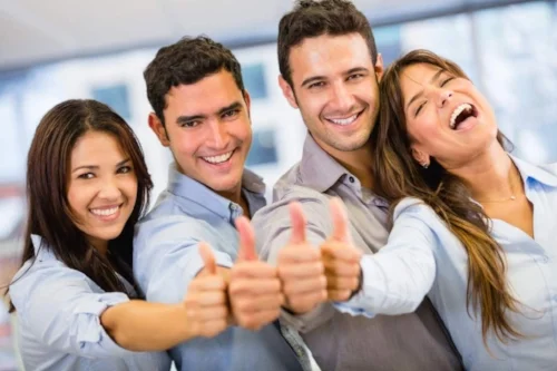 Foto Equipo Feliz.jpg