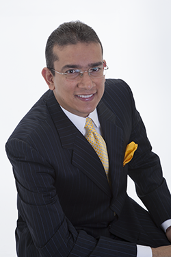 Foto César Lozano Web.png