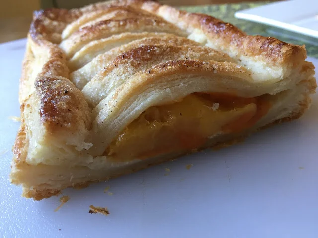Peach apricot jalousie