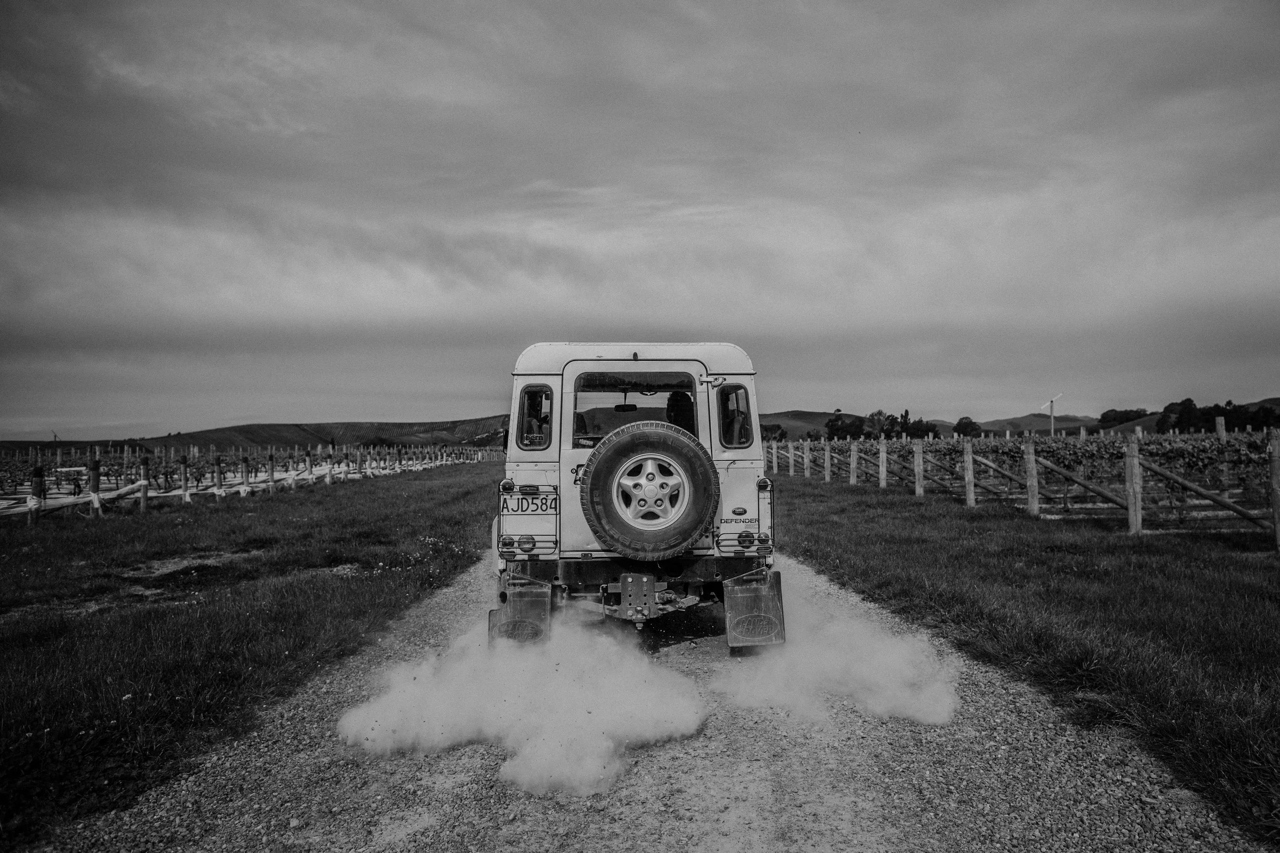 Novum Land Rover driving though the vineyard image