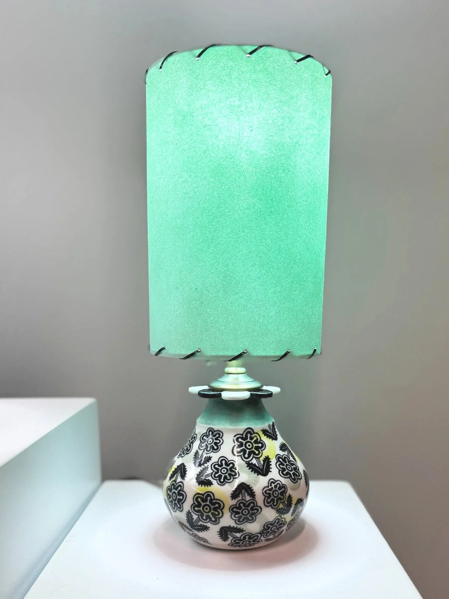 Porcelain Lamp, Small, Single Shade