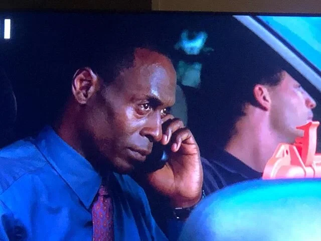 ‪One of the great things about finally catching The Wire in 2020 is watching guys with flip phones and pagers lose their shit over cutting edge recording and tracking technology circa 2002!!! ‬