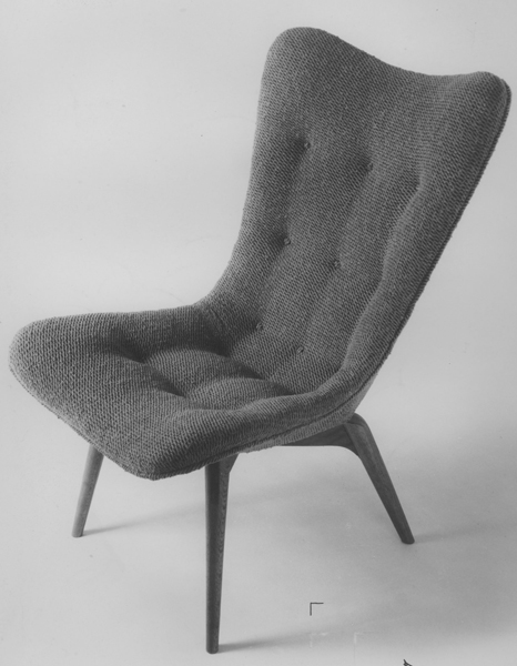 R152 Contour chair, 1951