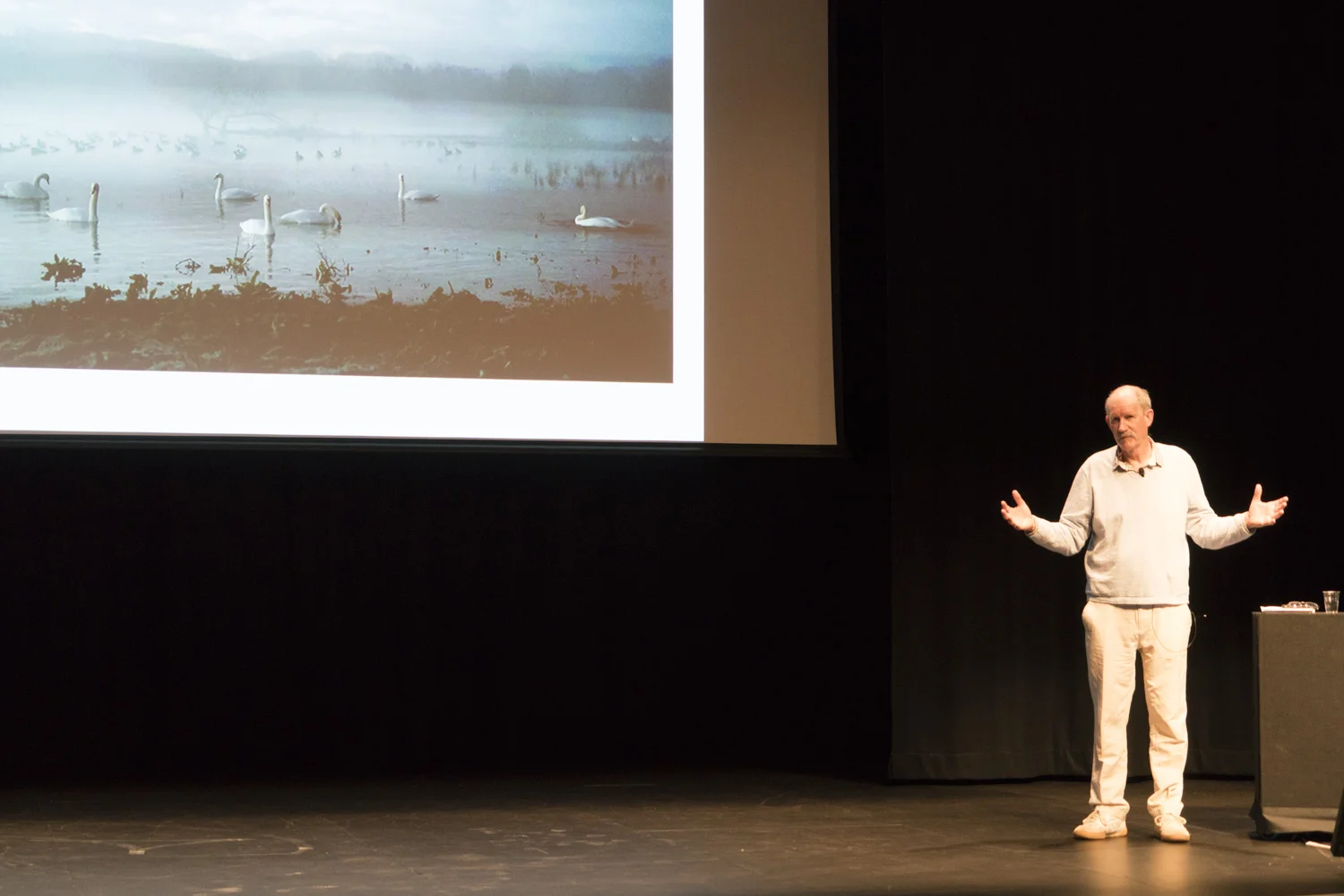 Jem Southam presenting the Massey University 2018 Peter Turner Memorial Lecture. Photobook/NZ 2018, Te Papa, Saturday 10 March.