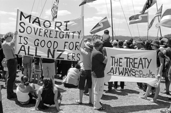  John Miller. Banners at Waitangi, 6 February 2001 