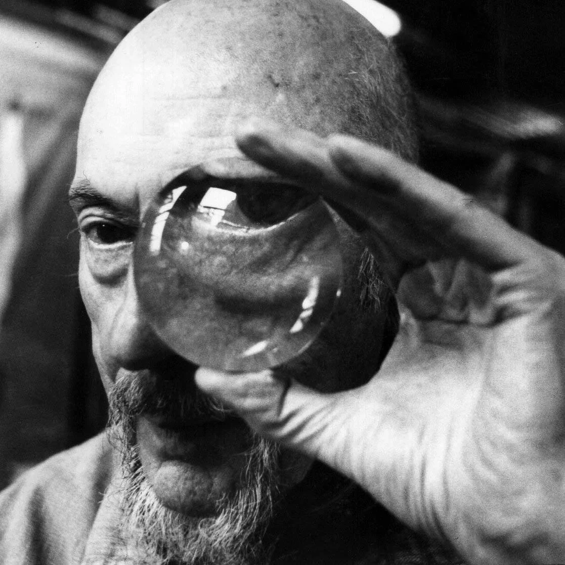 The Fairfax Archives: Portrait of an Artist