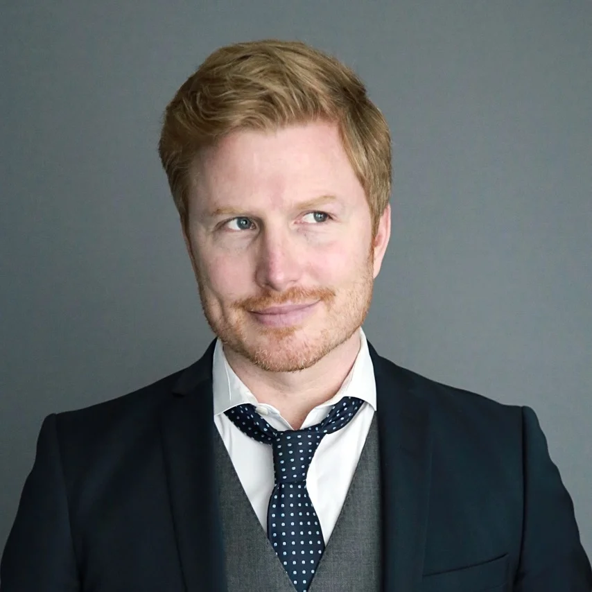<strong>Stuart Knight</strong>