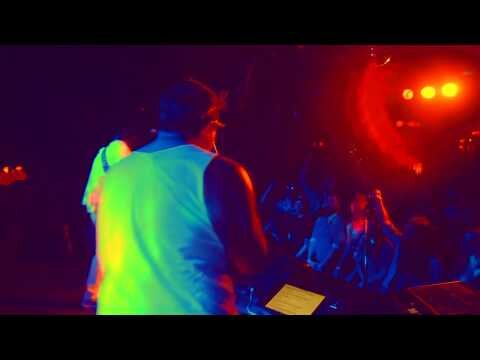 Maximum Medley of 80s gems