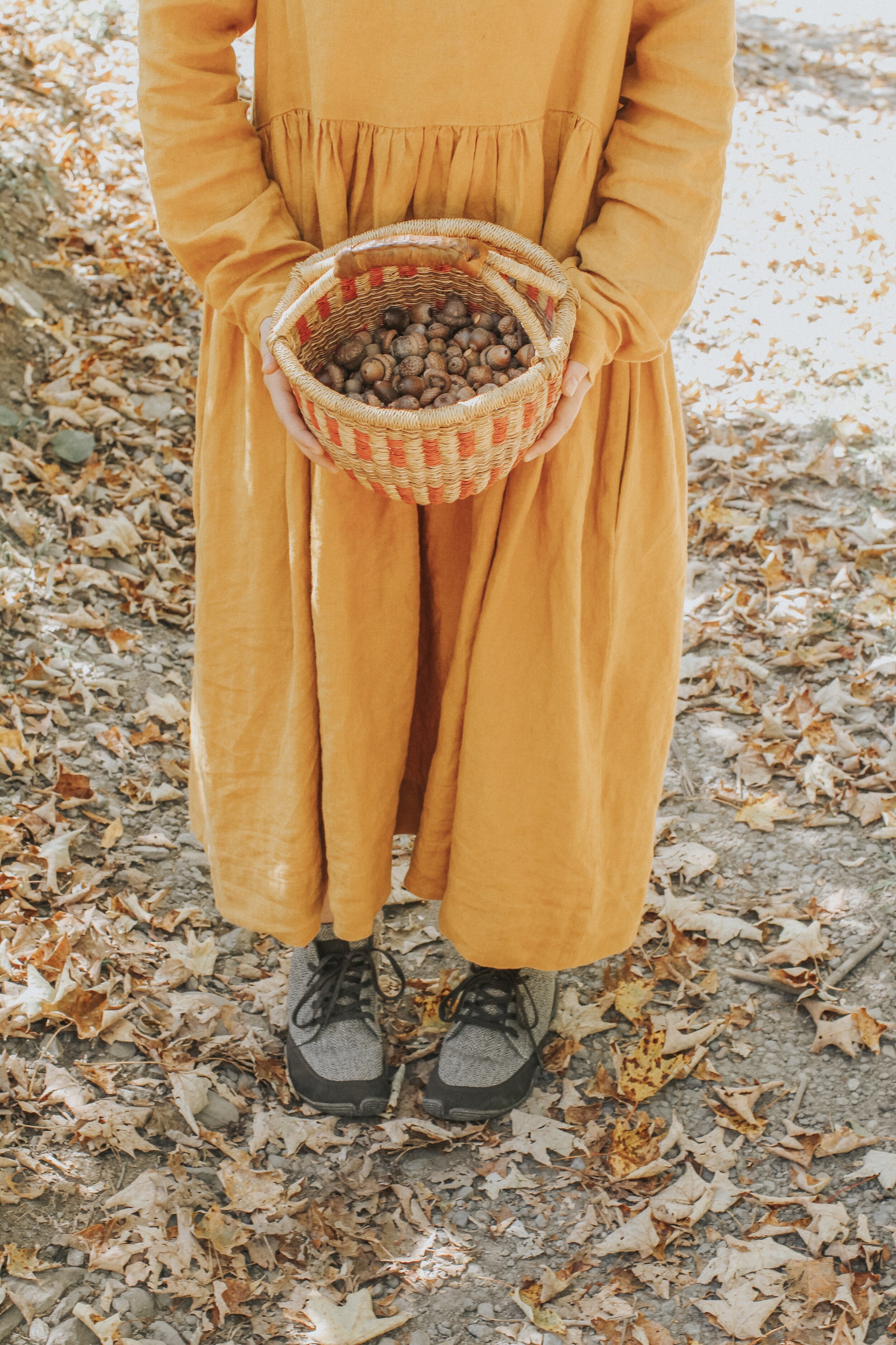 making-acorn-flour.jpeg