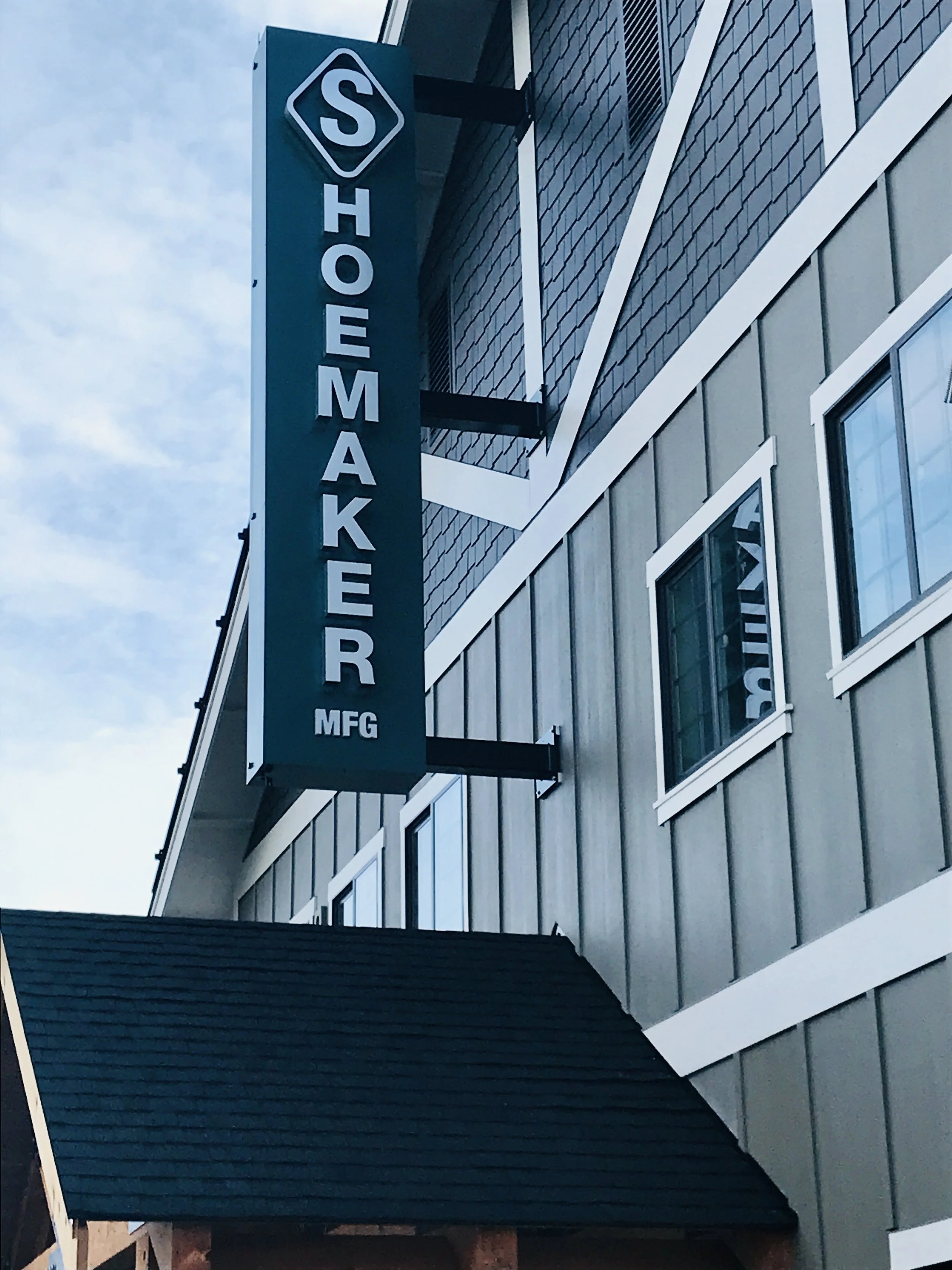  Shoemaker Manufacturing, Clé Elum Washington 