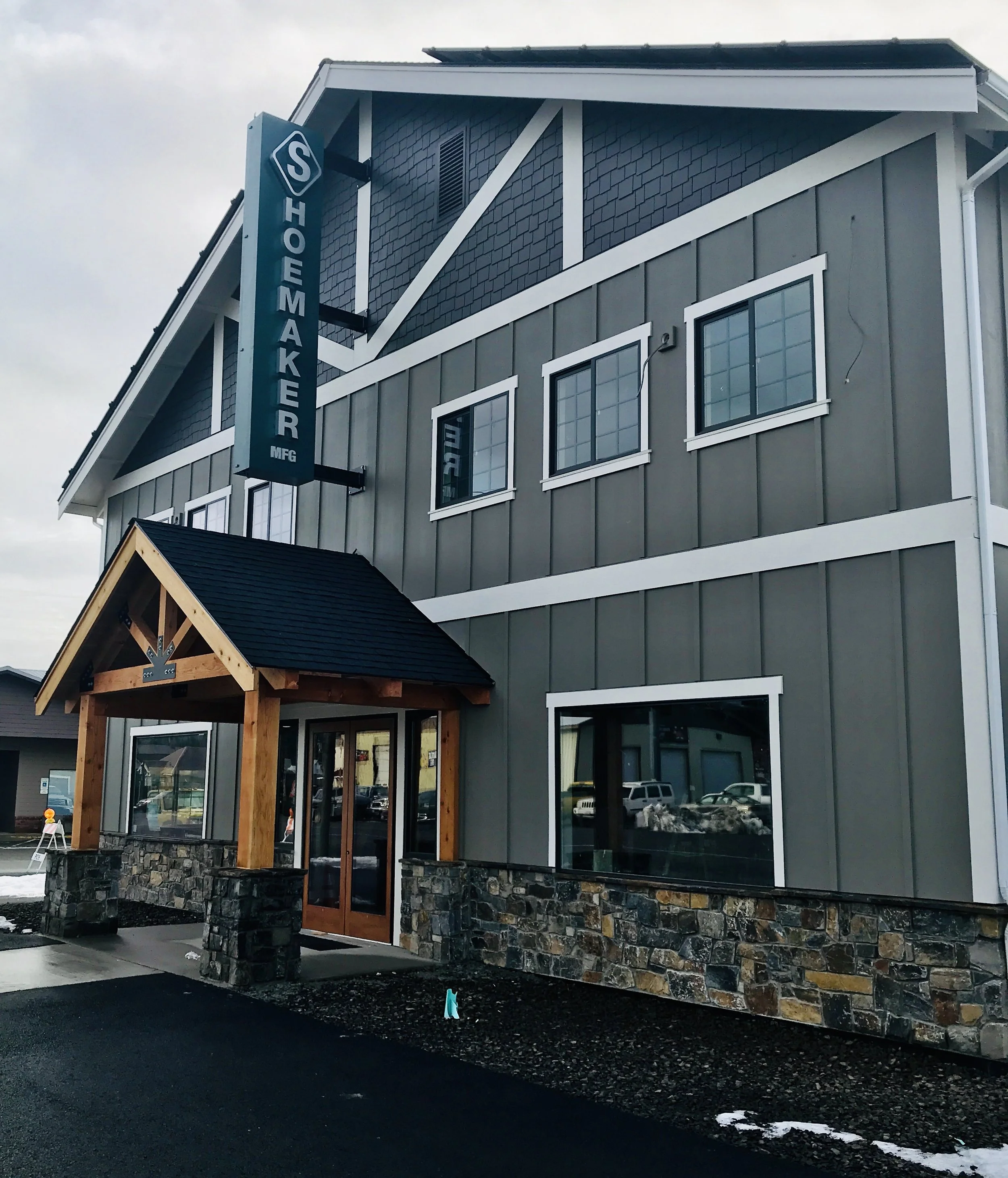  Shoemaker Manufacturing, Clé Elum Washington 