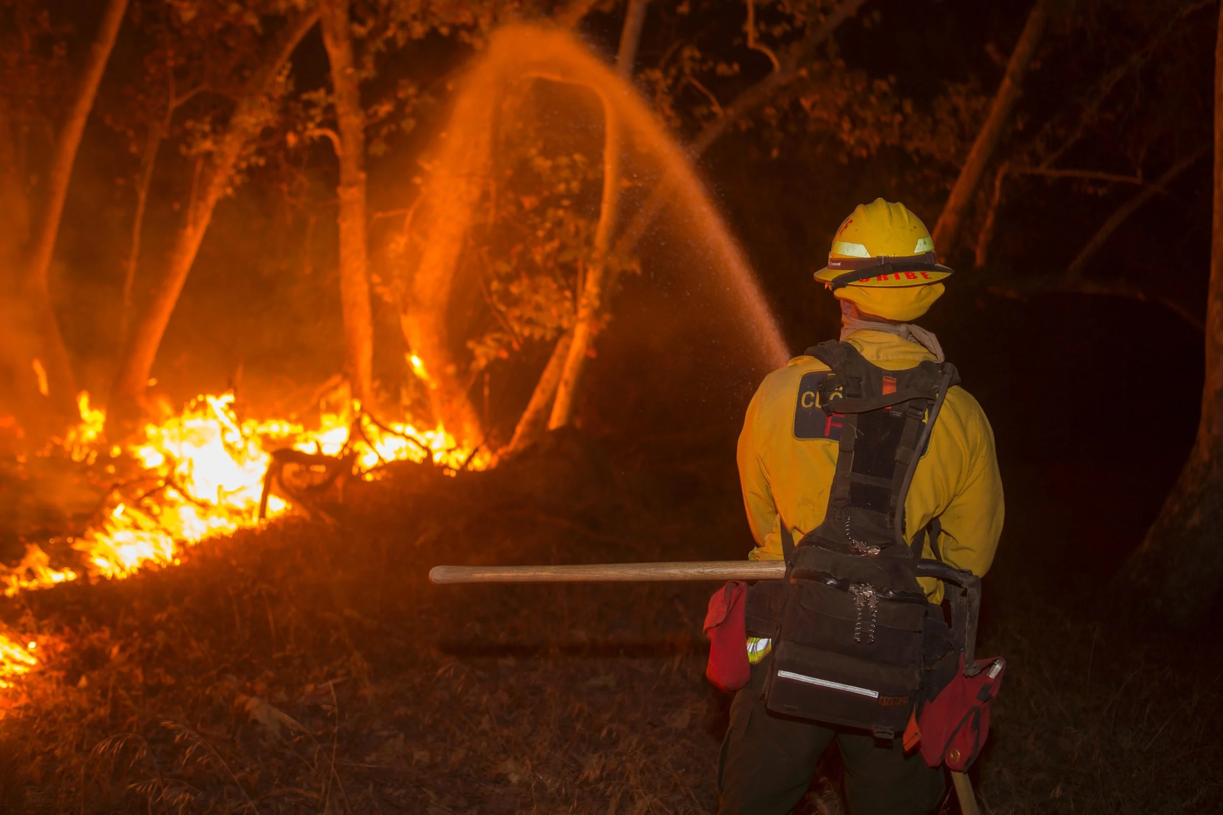Thomas Fire Night Operations Dec. 9, 2017, California (Kari Greer, Inciweb)