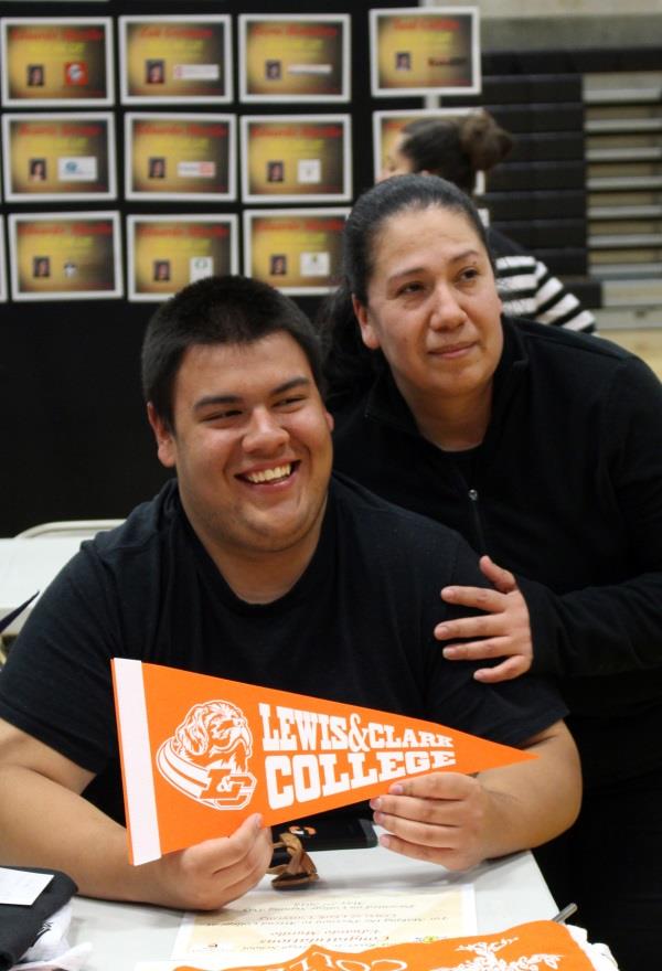 Murillo takes a photo with his mother on signing day when he announced his attendance to Lewis & Clark College. (Samantha Tipler)