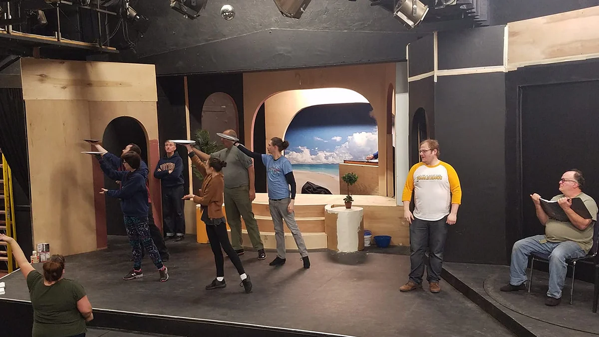 Dirty Rotten Scoundrels Coming Soon to Linkville Playhouse