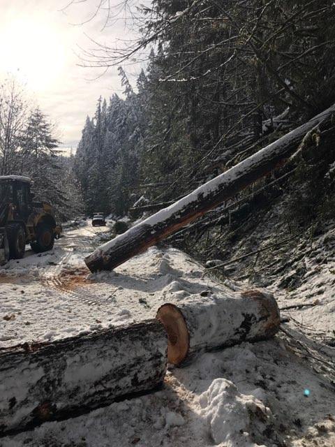 Crews work to clear ORE58. Image, Oregon Department of Transportation
