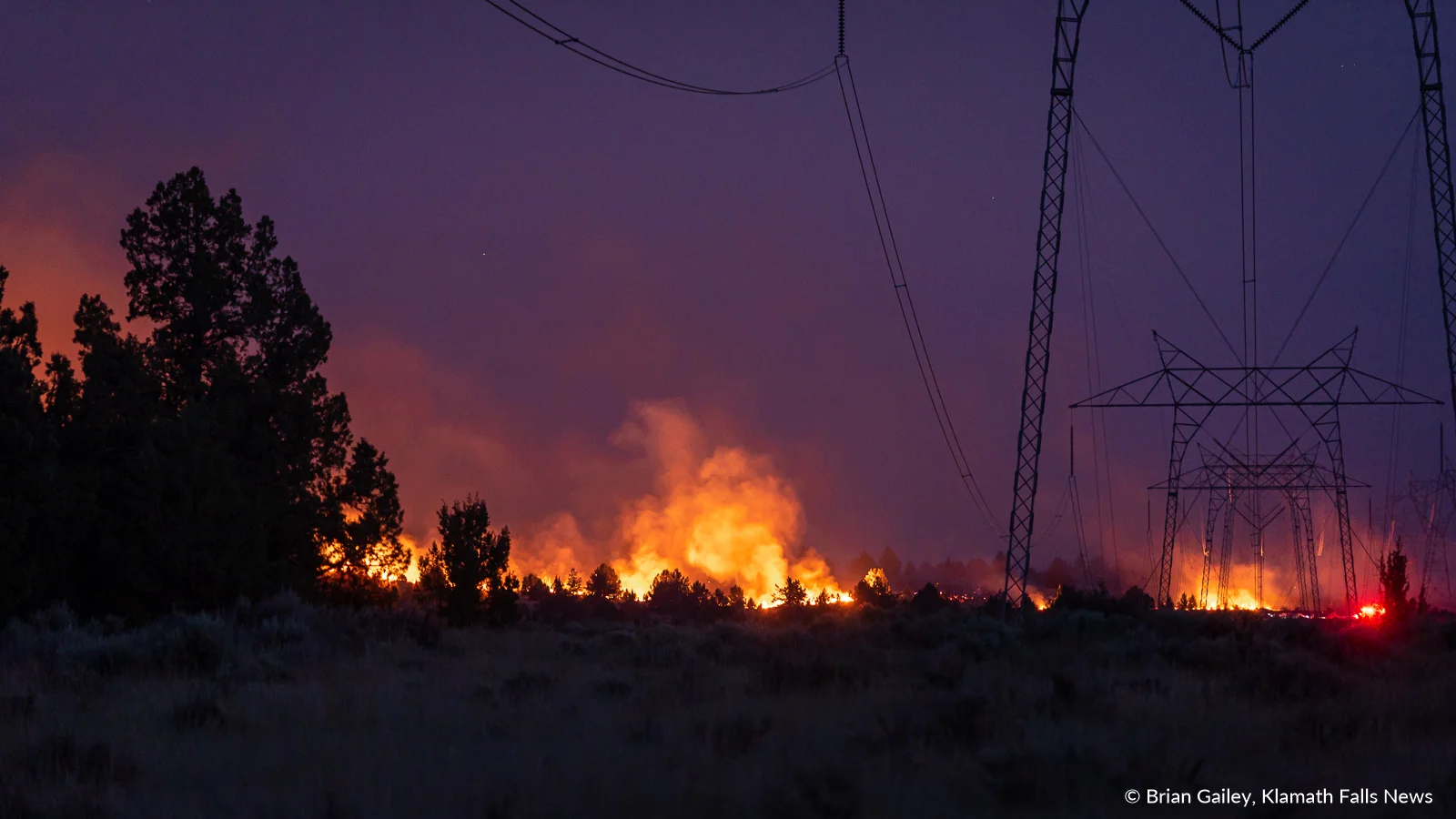 Tucker Fire 2,461 Acres and Growing