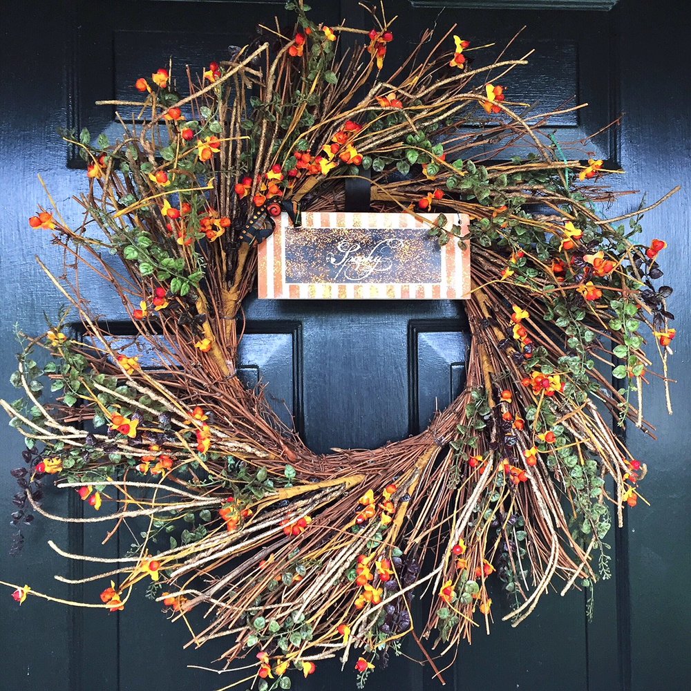 spooky wreath.JPG