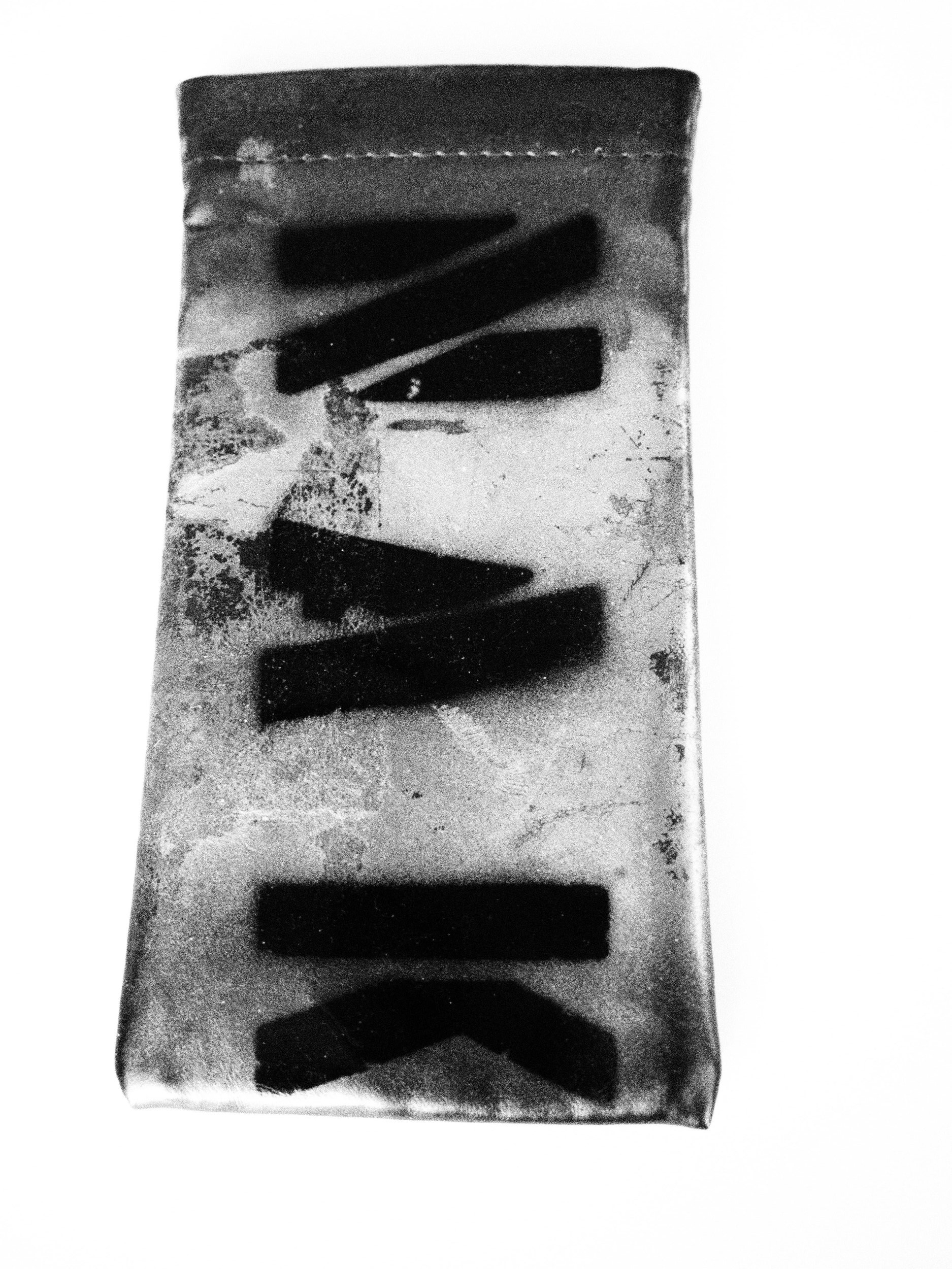  POUCHES &amp; PURSES