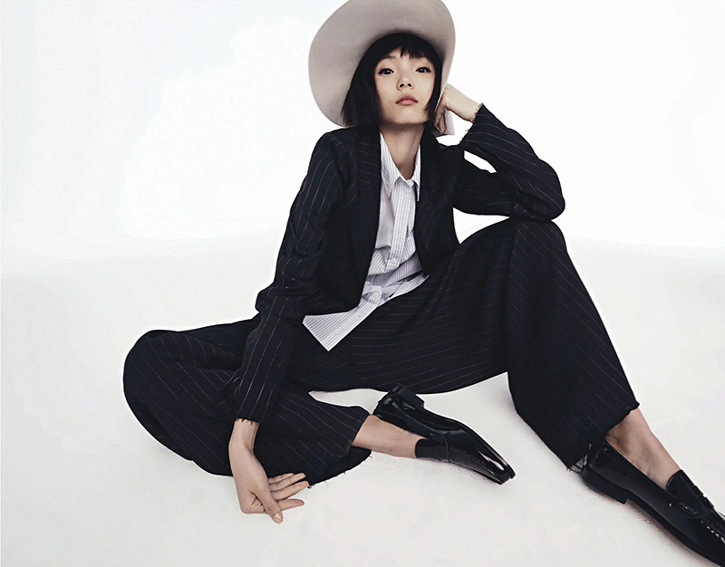 xiao-wen-ju-by-benny-horne-for-vogue-australia-march-2015-6-1.jpg