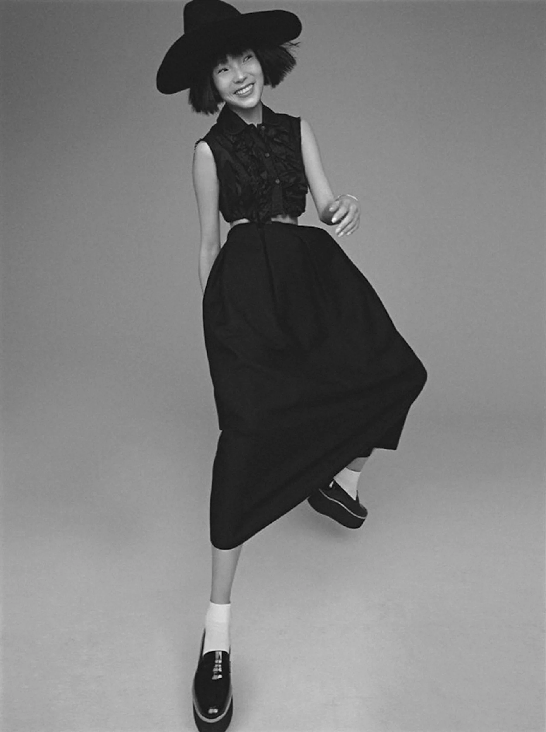 xiao-wen-ju-by-benny-horne-for-vogue-australia-march-2015-9.jpg