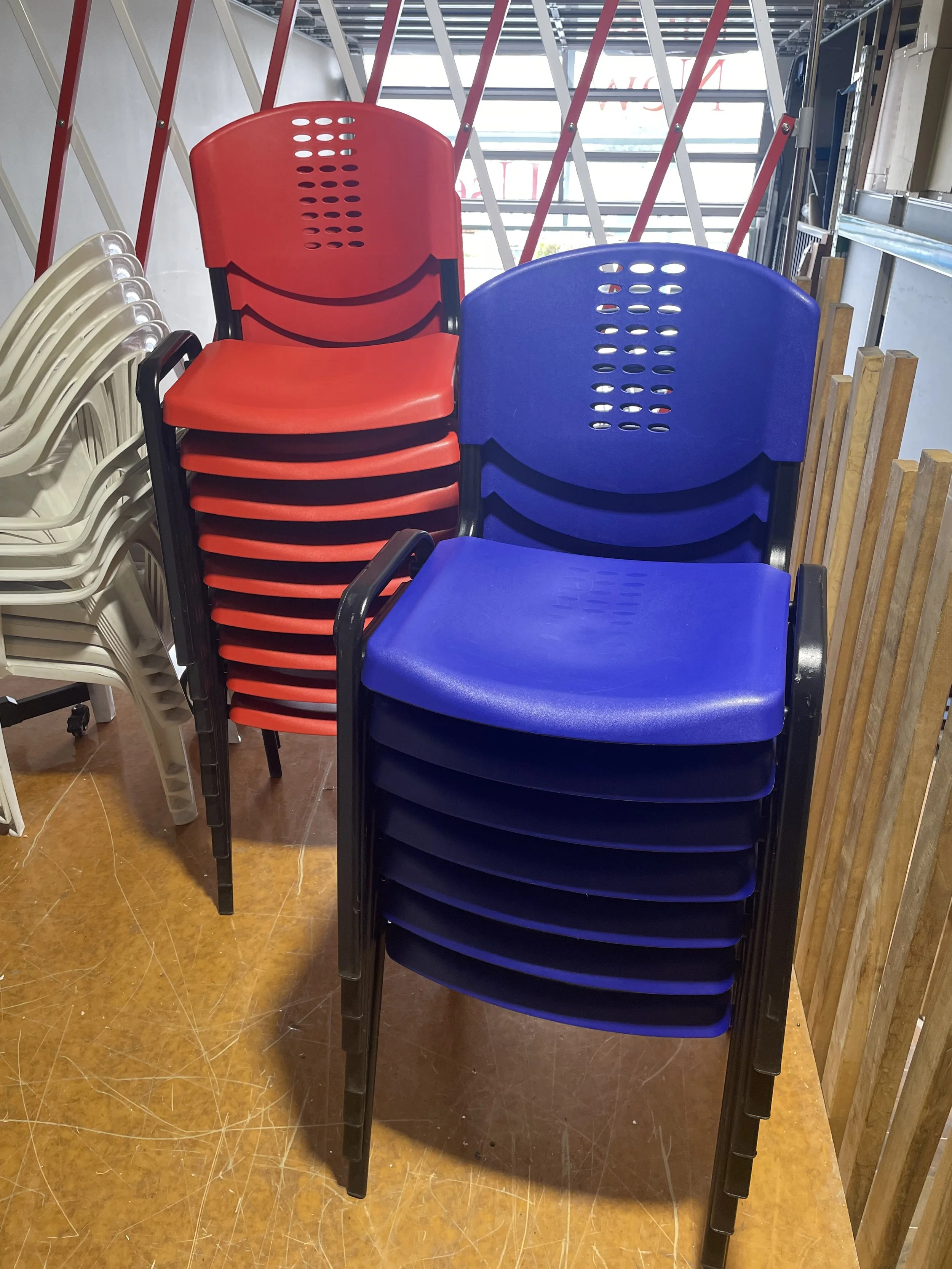 Office Clearance Company Quality New and Used Office Furniture