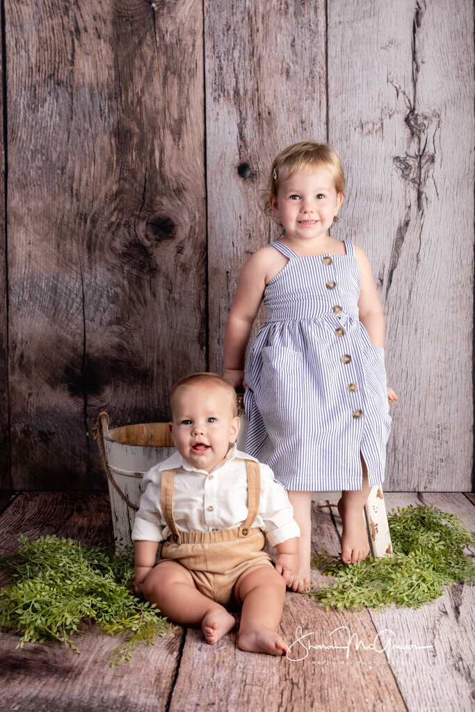 Sitter photography by Sharon Mac Photographics - Daniel wood theme