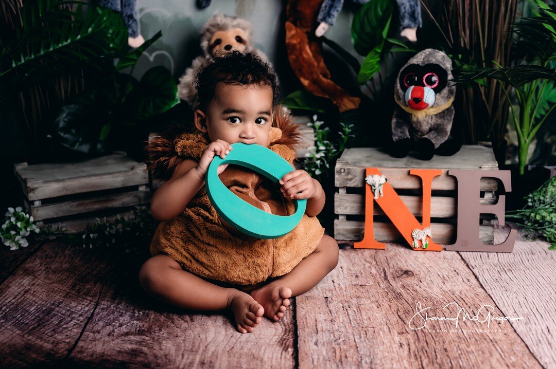 Happy birthday gorgeous Kaiza.  Such a sweet little one.  Kaiza marked his first birthday milestone with a Jungle themed studio cake smash.

Vanity, hope you have a great day celebrating his first birthday.  Feel free to share using the share functio