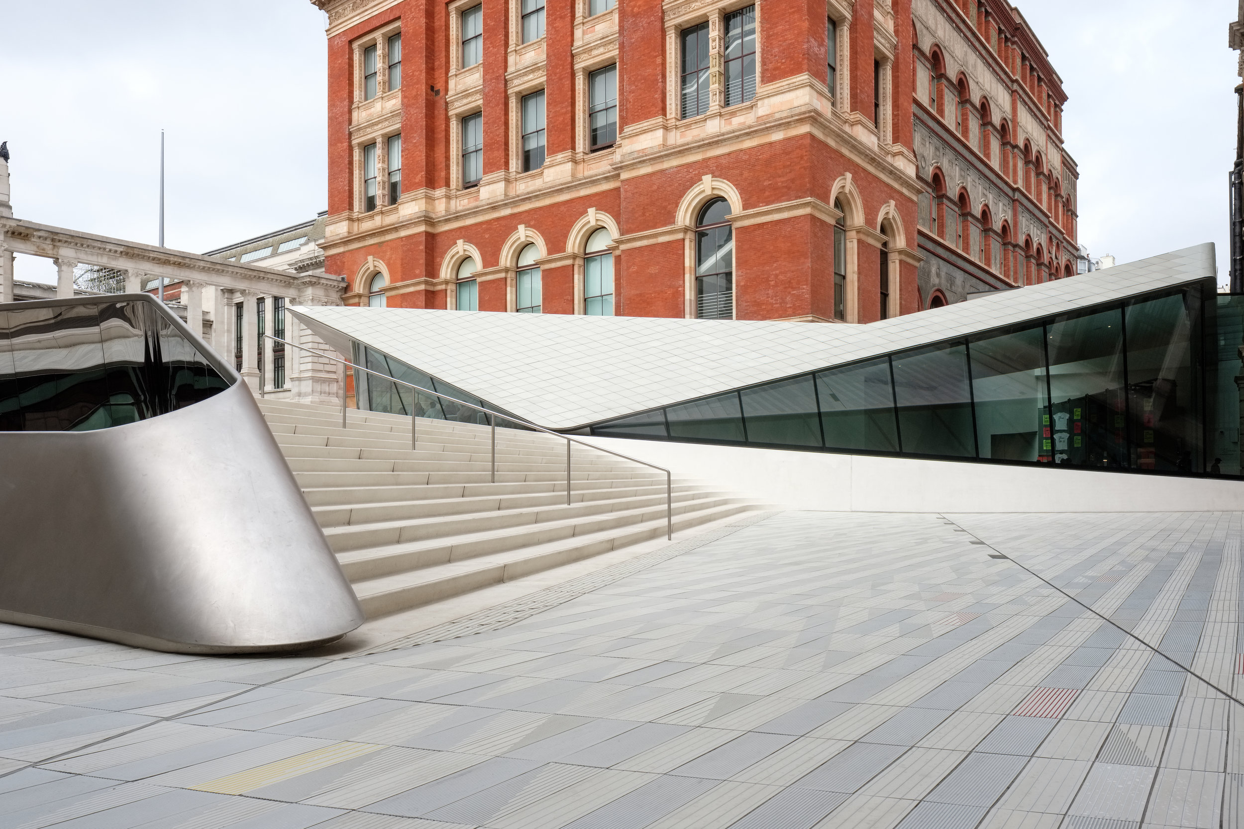 Fred+Howarth+Photography_V&A+Courtyard_01.jpg