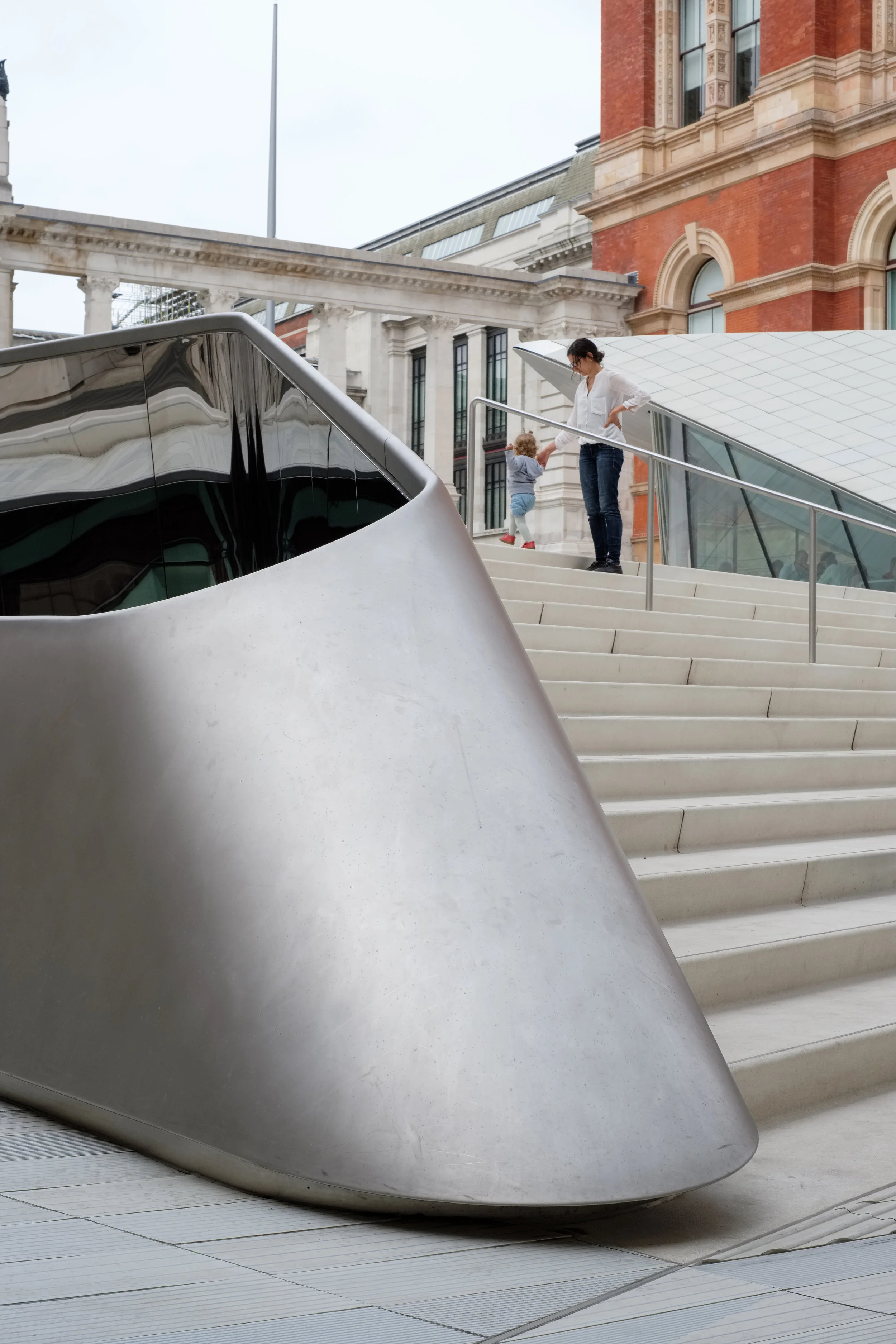 Fred+Howarth+Photography_V&A+Courtyard_02.jpg