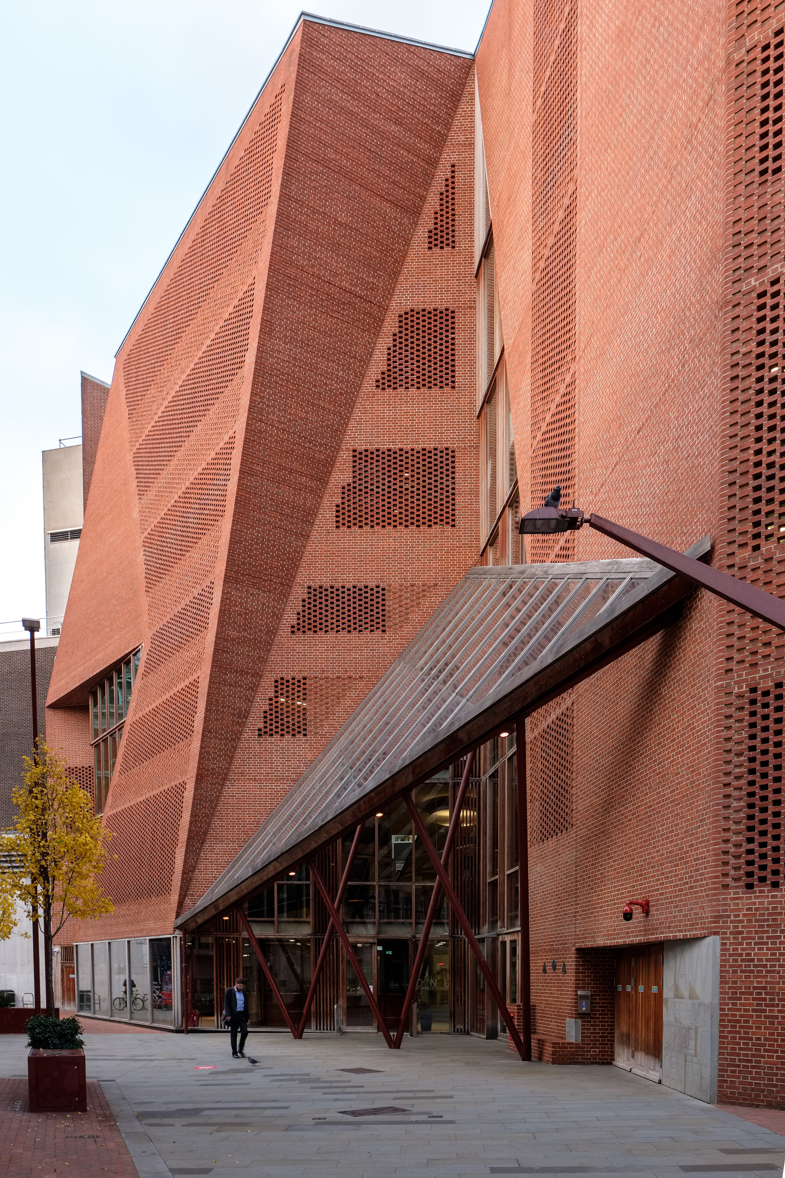 Fred+Howarth+Photography_LSE+Saw+Hock+Building_-4.jpg