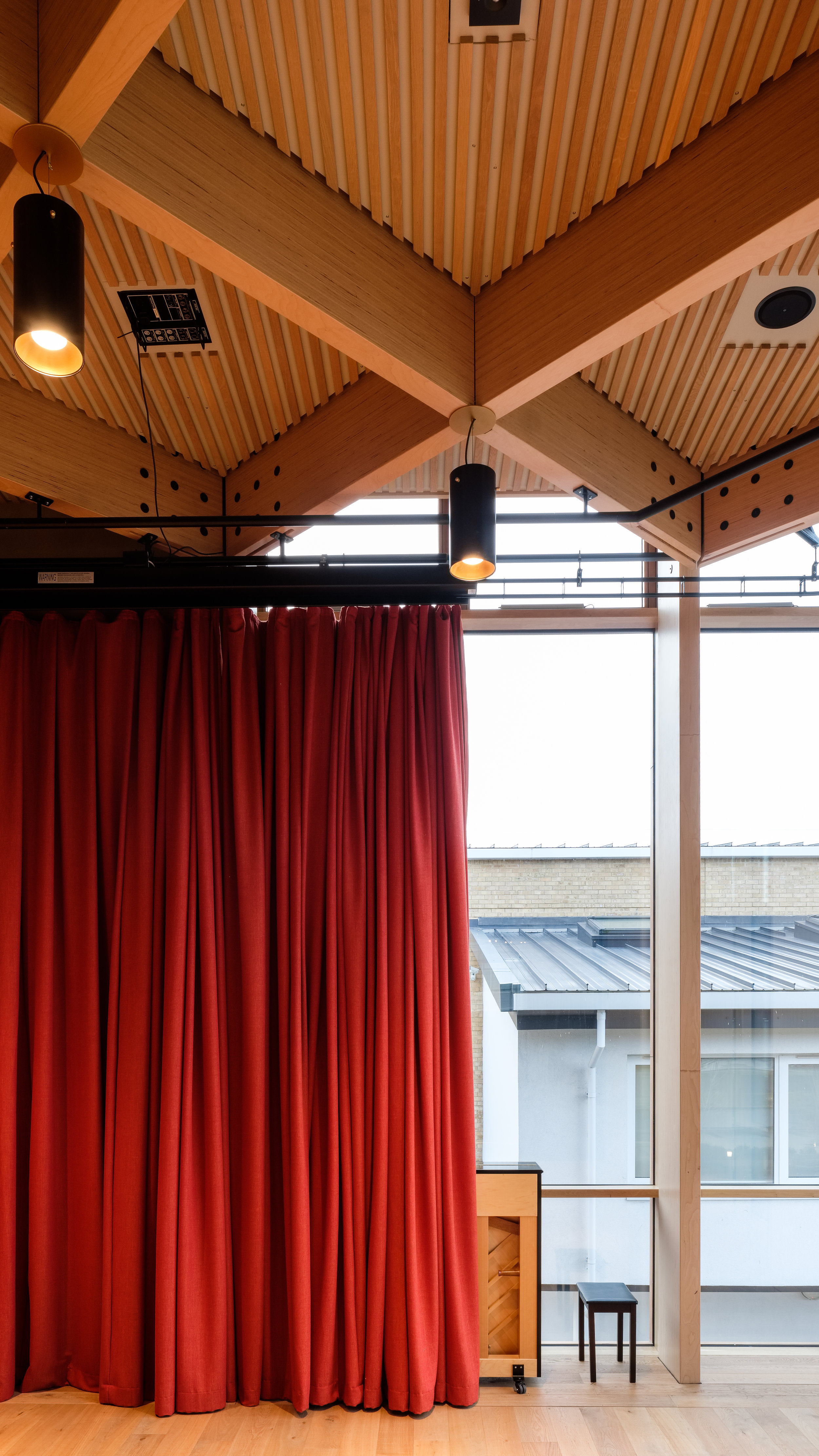 Fred+Howarth+Photography_Perse+Schol+Performing+Arts+Centre_15.jpg