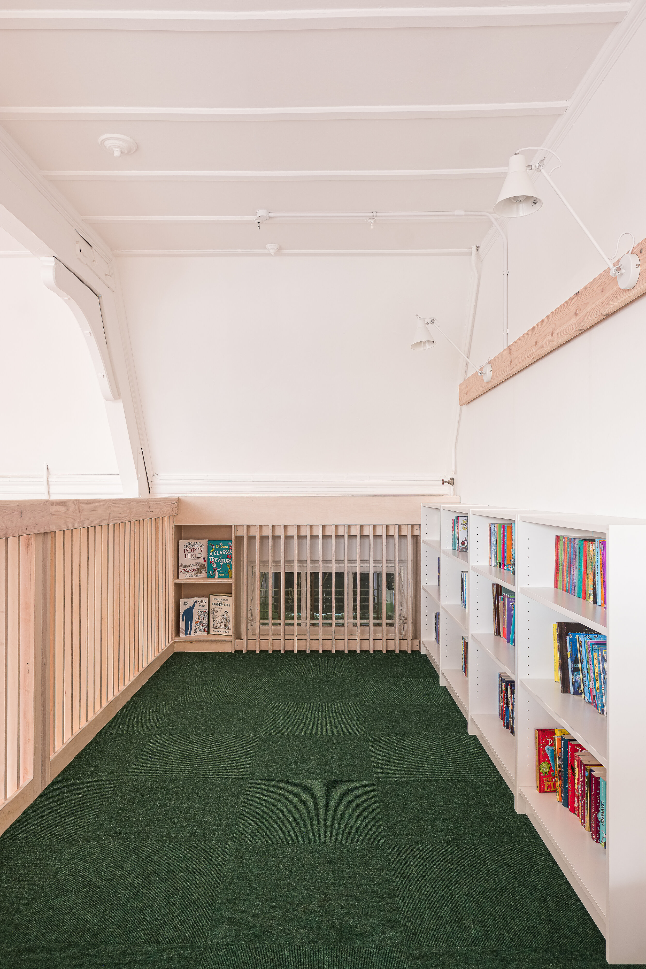 Fred+Howarth+Photography_Ivydale+Library_14.jpg