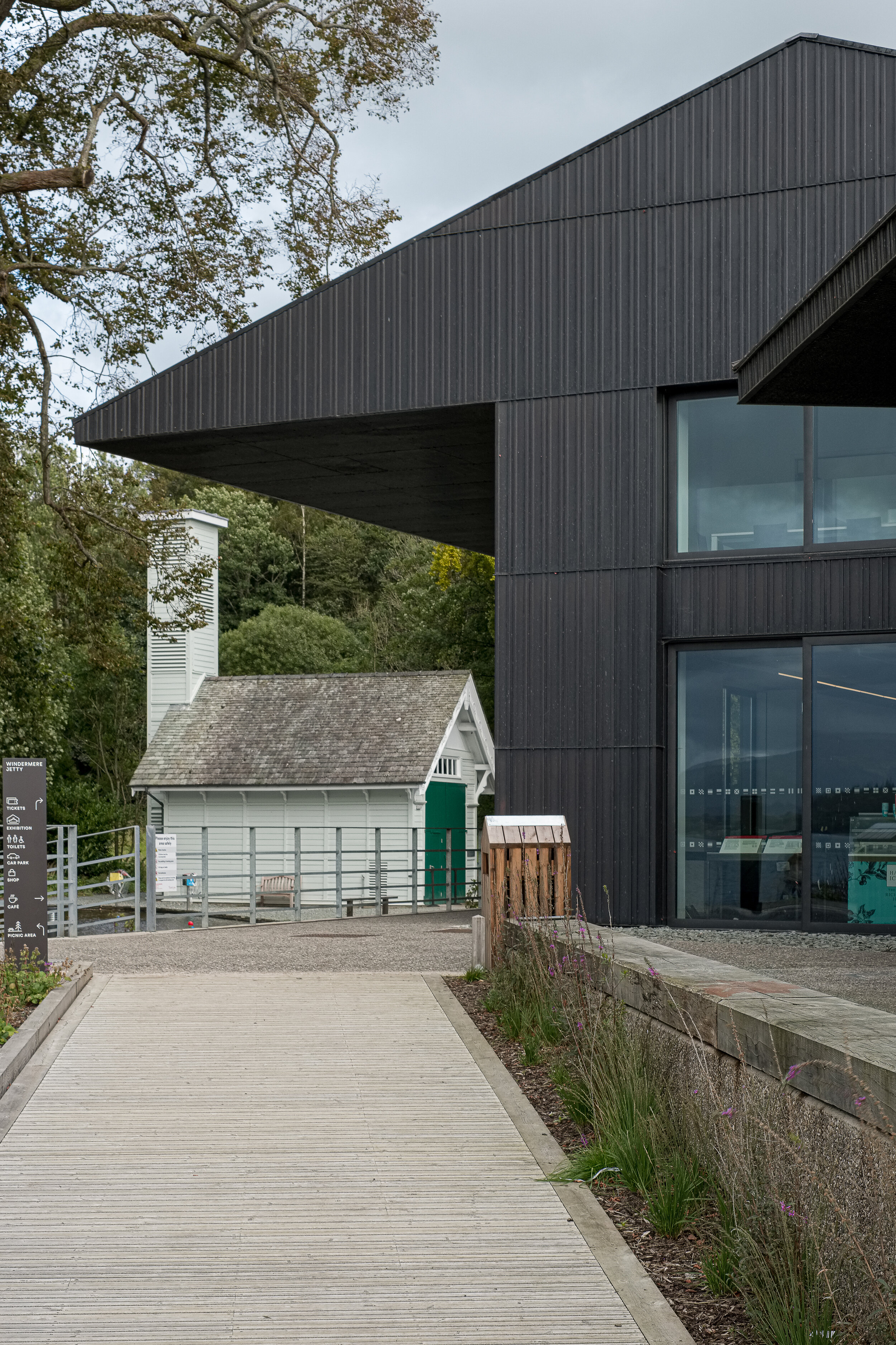 Fred+Howarth+Photography_Winderemere+Jetty+Museum_10.jpg