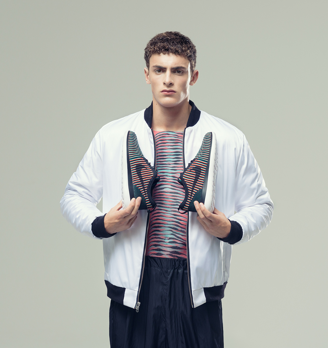 FOLOOW THE LINES / SNEAKERS MAGAZINE