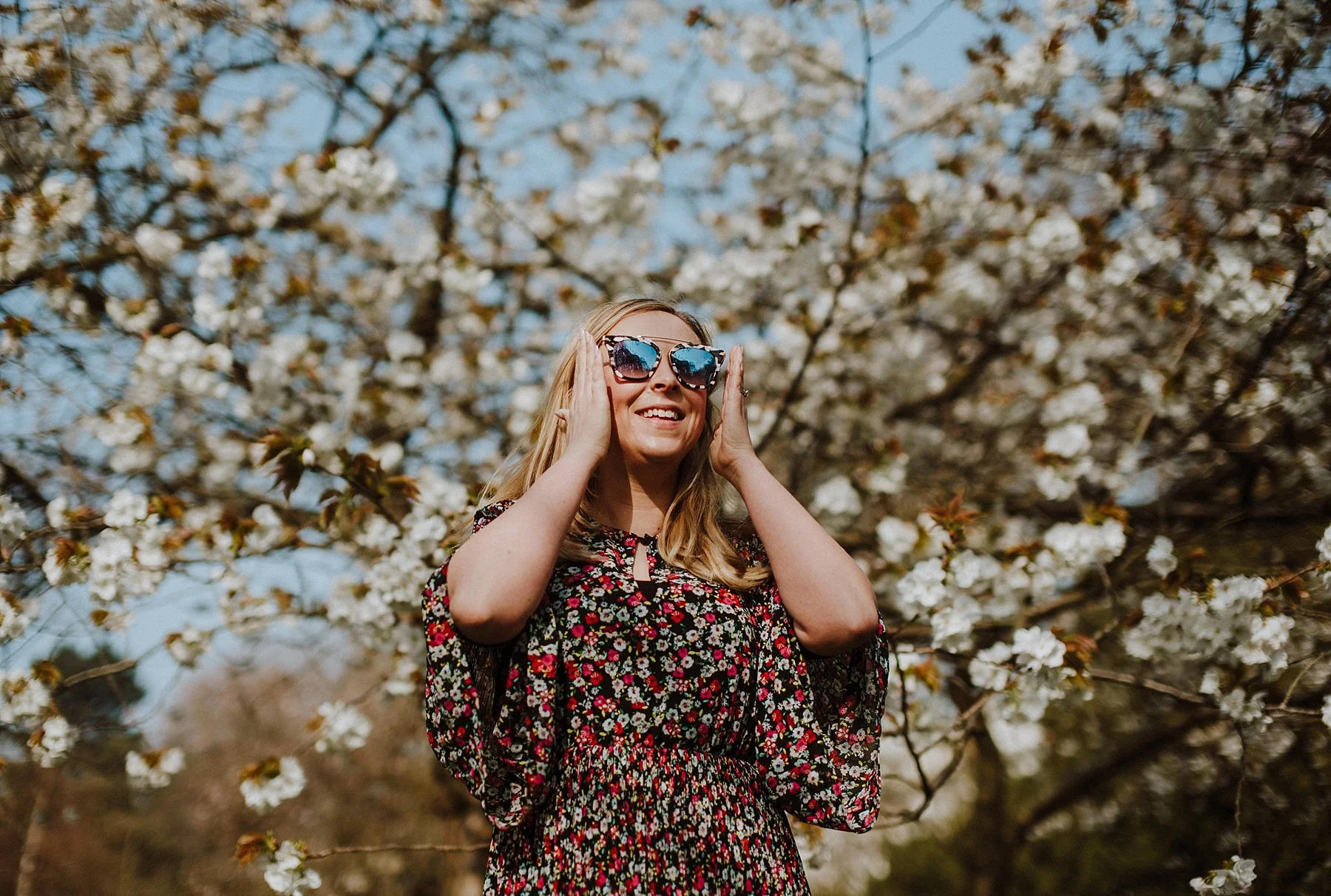 Personal brand photographer in London with Ashleigh from Pink Palm Events