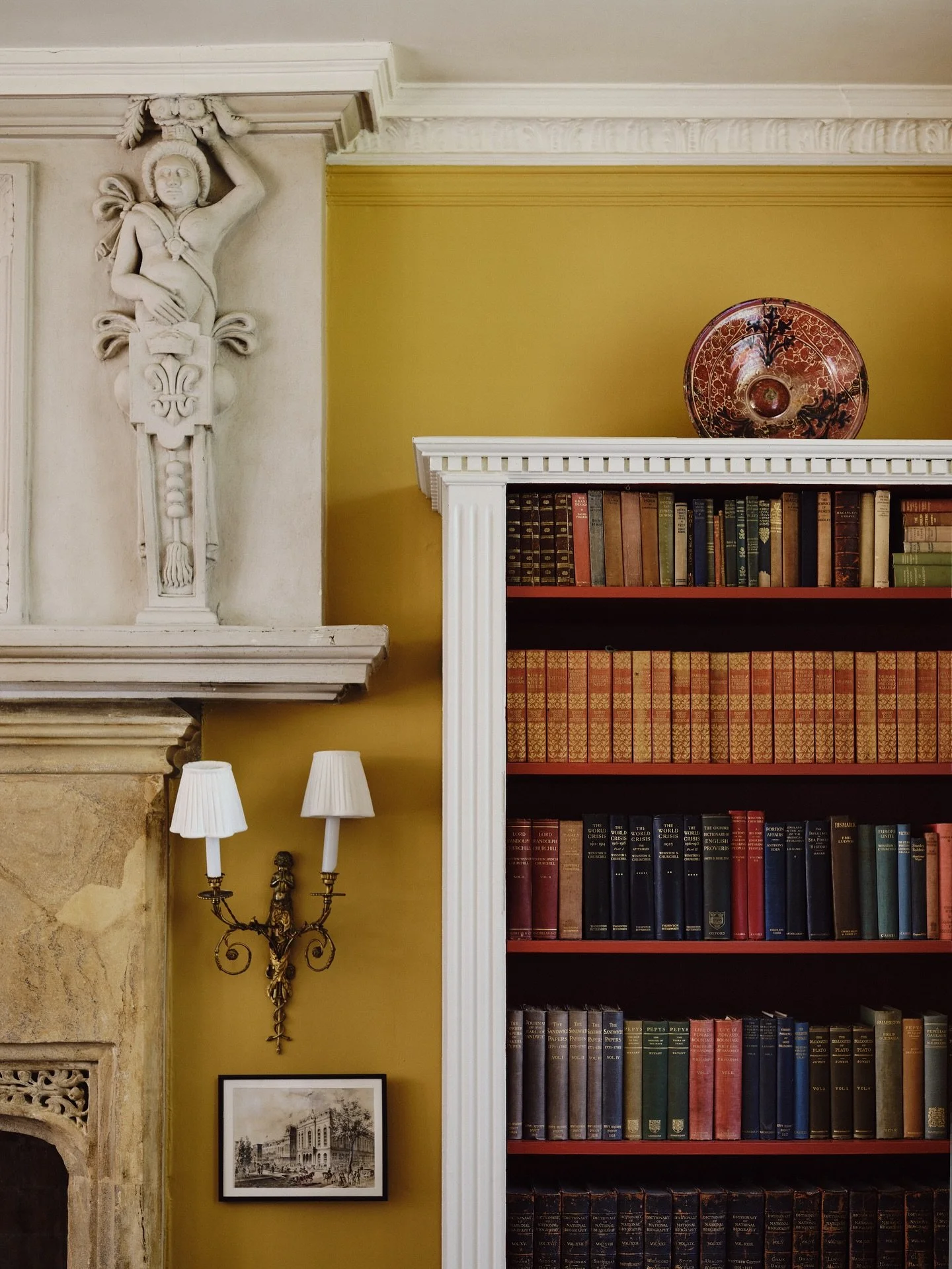 @mylands_london has brought a fresh palette of colour to @mapperton_estate, the Jacobean manor set in the heart of Dorset, as part of an inspiring restoration project led by American-born modern-day heiress @juliemontagu, Countess of Sandwich.
 
An h