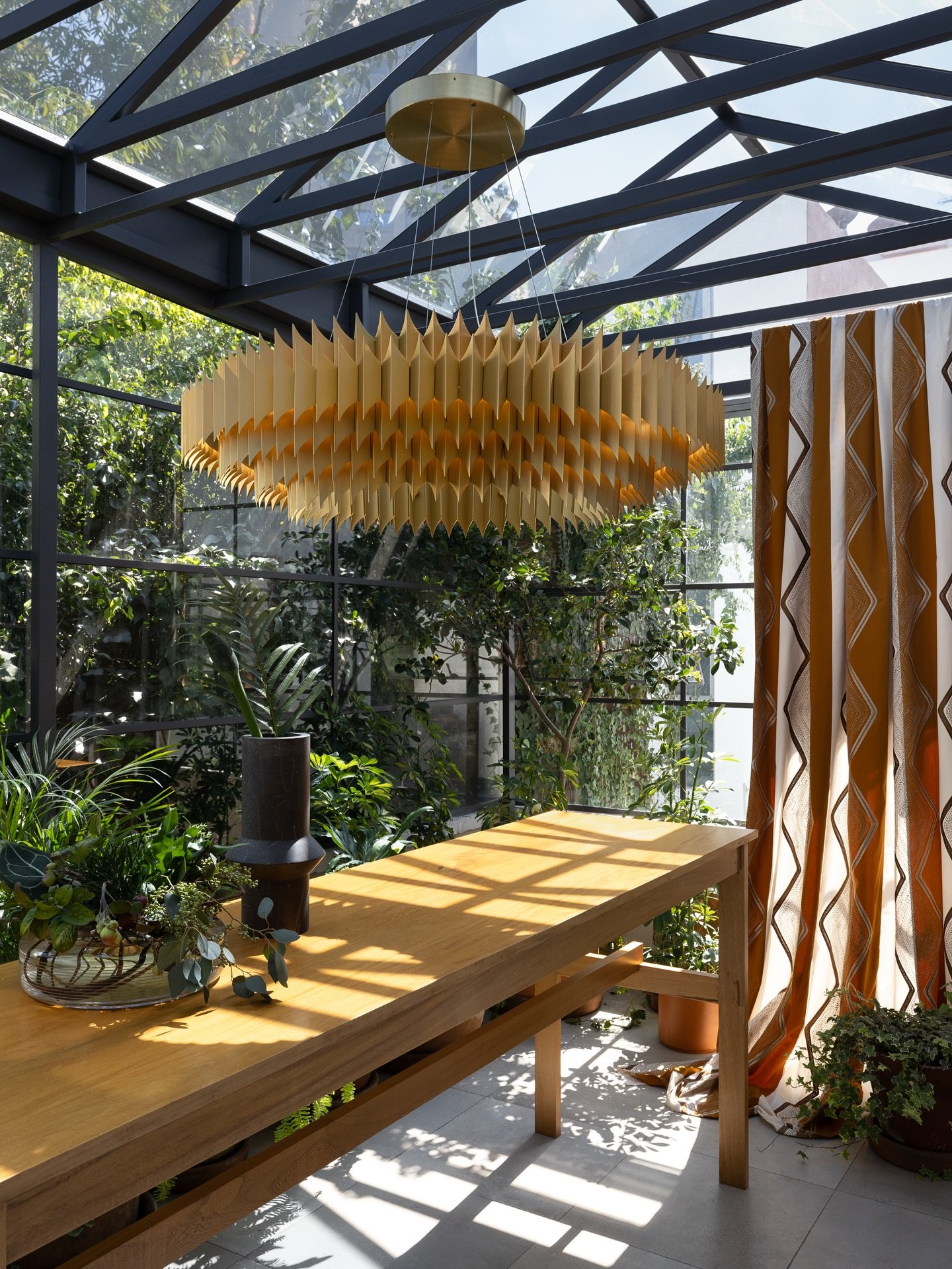 @leebroom presents The Resident, an experiential installation within @diezcompany&rsquo;s historic house, one of Mexico City&rsquo;s most architecturally distinguished showrooms. Unfolding across ten individual rooms, the exhibition weaves sculptural