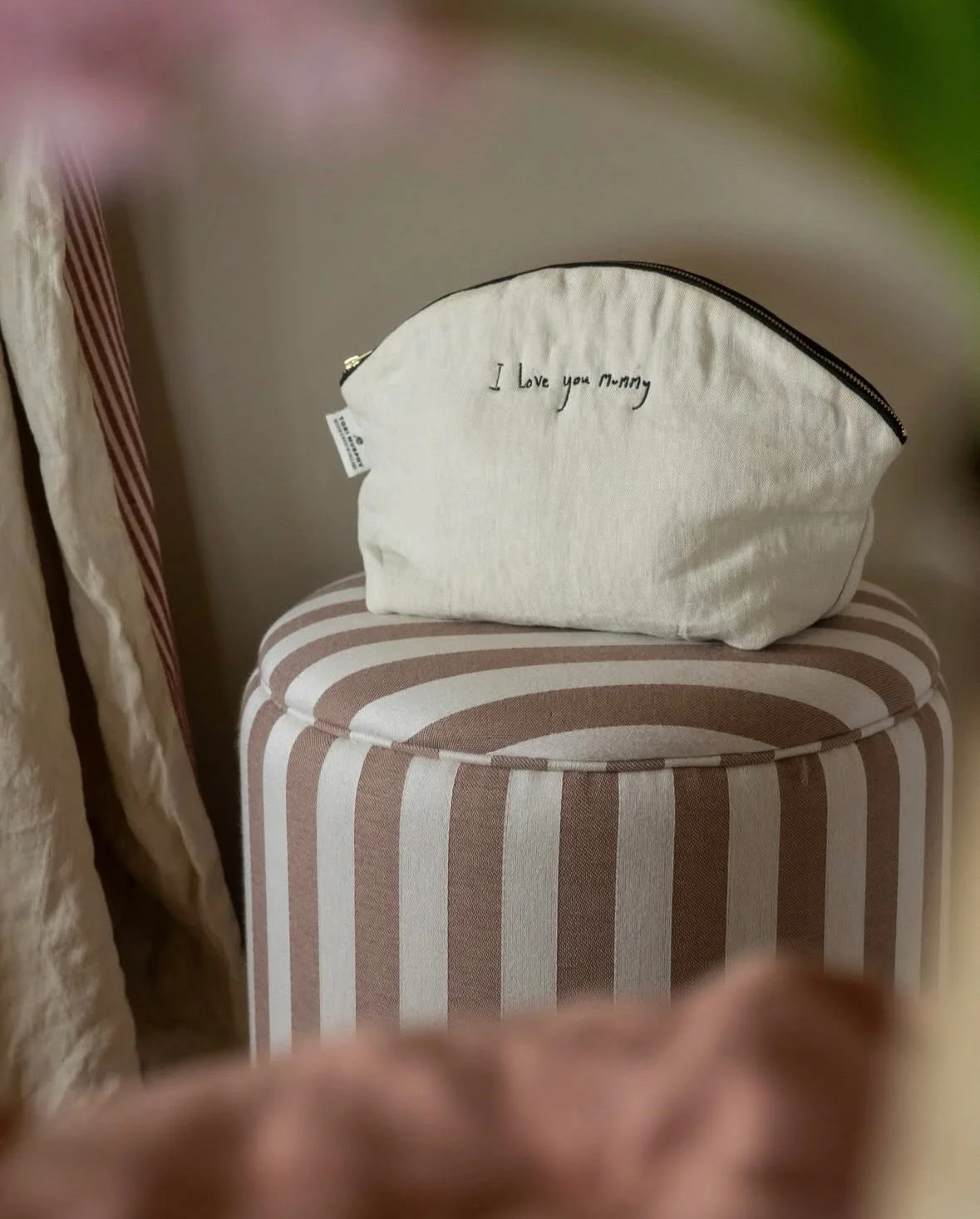 Mother&rsquo;s Day is nearly here, but there&rsquo;s still time to create something truly meaningful!

@torimurphytextiles can personalise beauty bags, napkins and totes with embroidered details, whether that is initials, names, special dates or ev