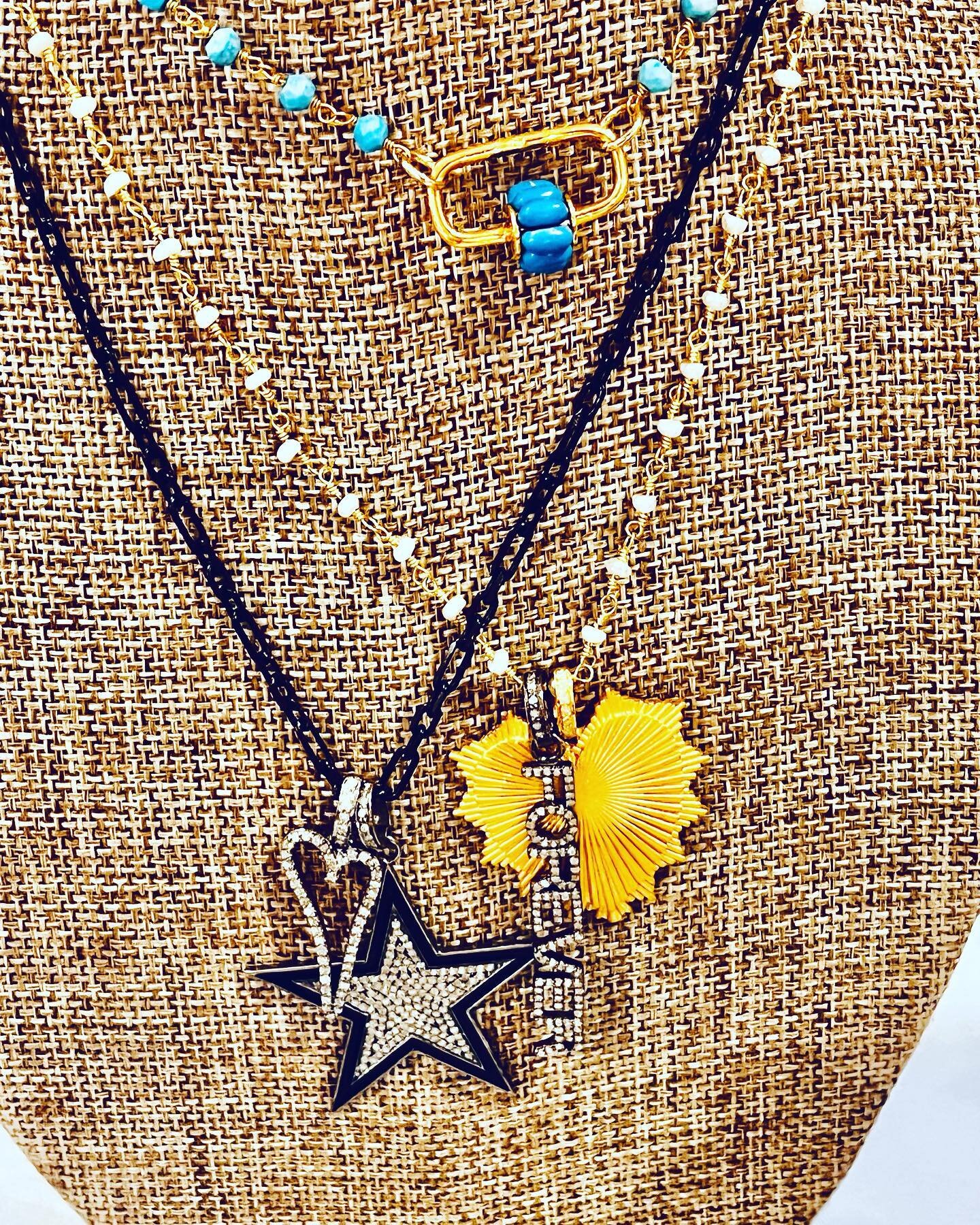 Don&rsquo;t be afraid to MIX IT UP!

.
.
.
.
.
#enamel #gold #silver #pearls #turquoise #expressyourself #stars #💛 #santos_jewellery