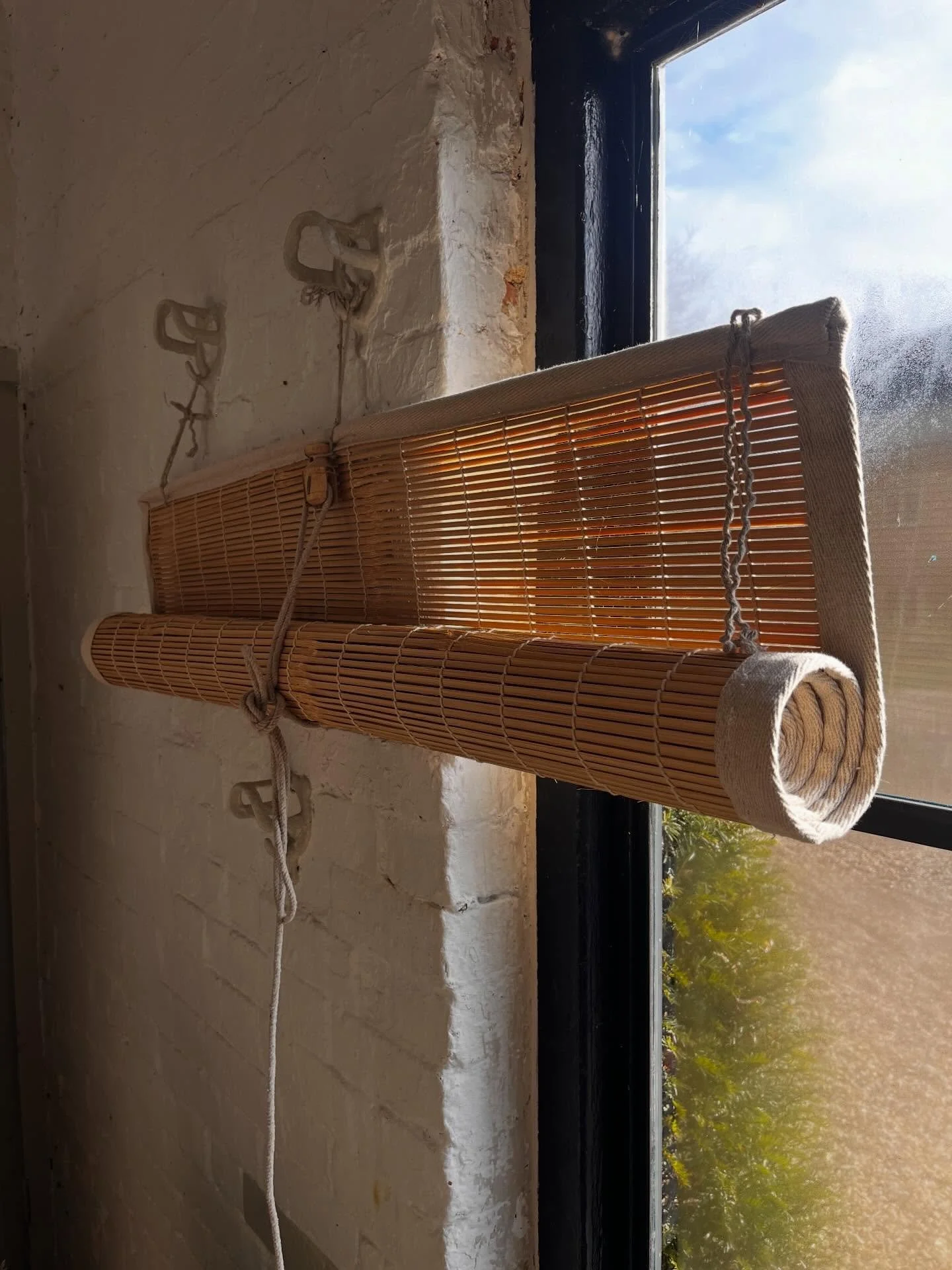 Please let me introduce our CHIC Bamboo blinds. Watch this space for a full installation photo 💚 just couldn&rsquo;t wait to share . We can bind them in all sorts of coloured bindings - even fabrics look gorgeous. These blinds make the most wonderfu