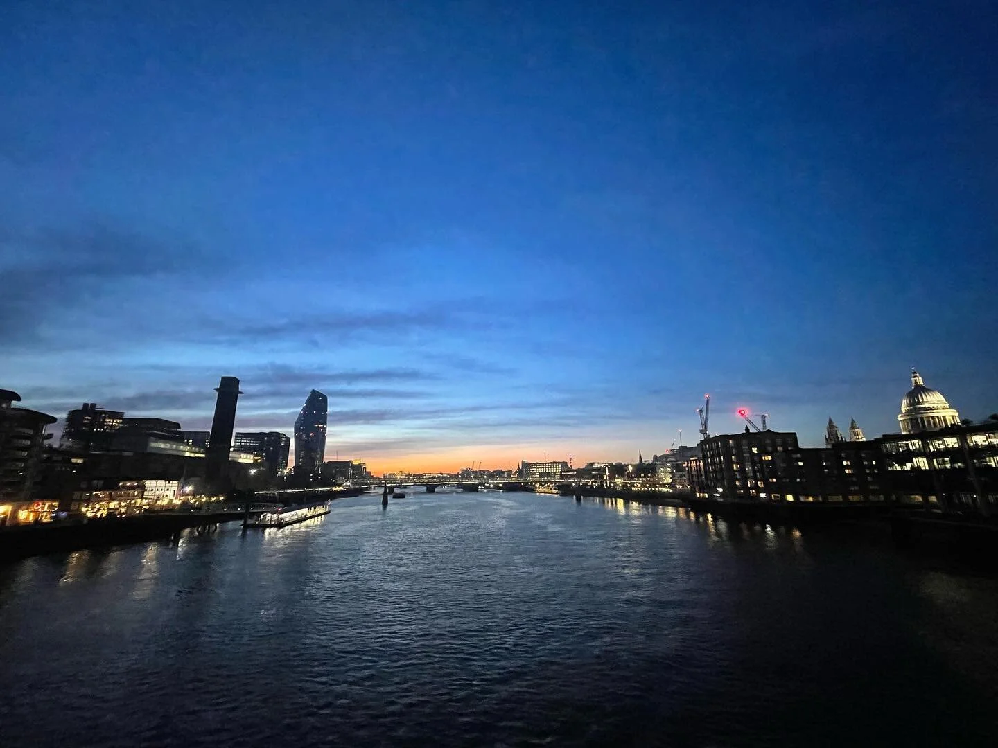 The dirty little river is looking a bit pretty.

#thames #southwarkbridge #londontown #sunset #tatemodern #stpaulscathedral