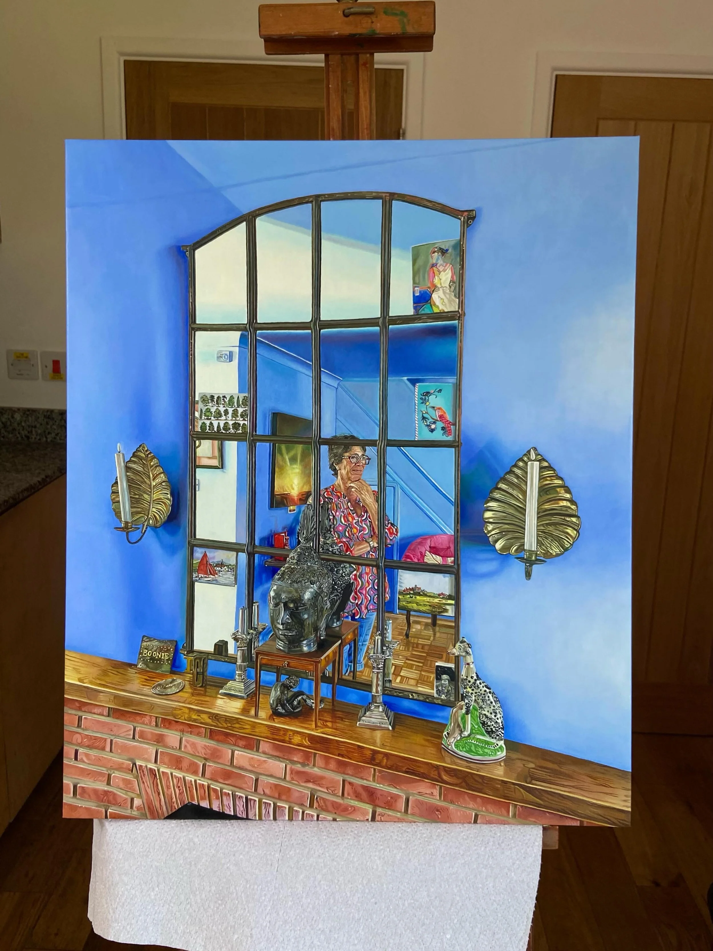 Recent commission, private collection. The light looked lovely before collection 💙🙏🧿 #oil #portrait #commission #blue #interior