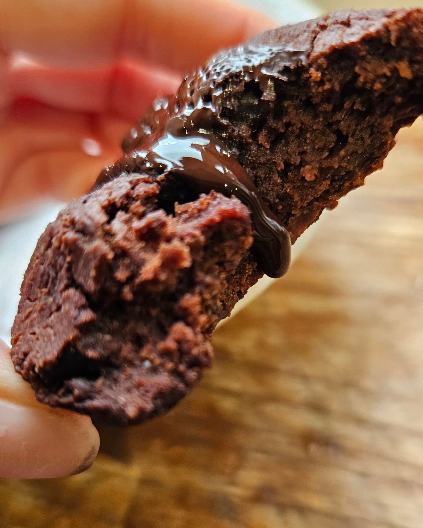 Because chocolate brings the sun, even when there is no sun.

For everyone who asked about these beauties yesterday. Here is a mid-bite cookie pic. 

I can not recommend these enough.

I have trialled a lot of 'guiltfree' treats discovered on the gra